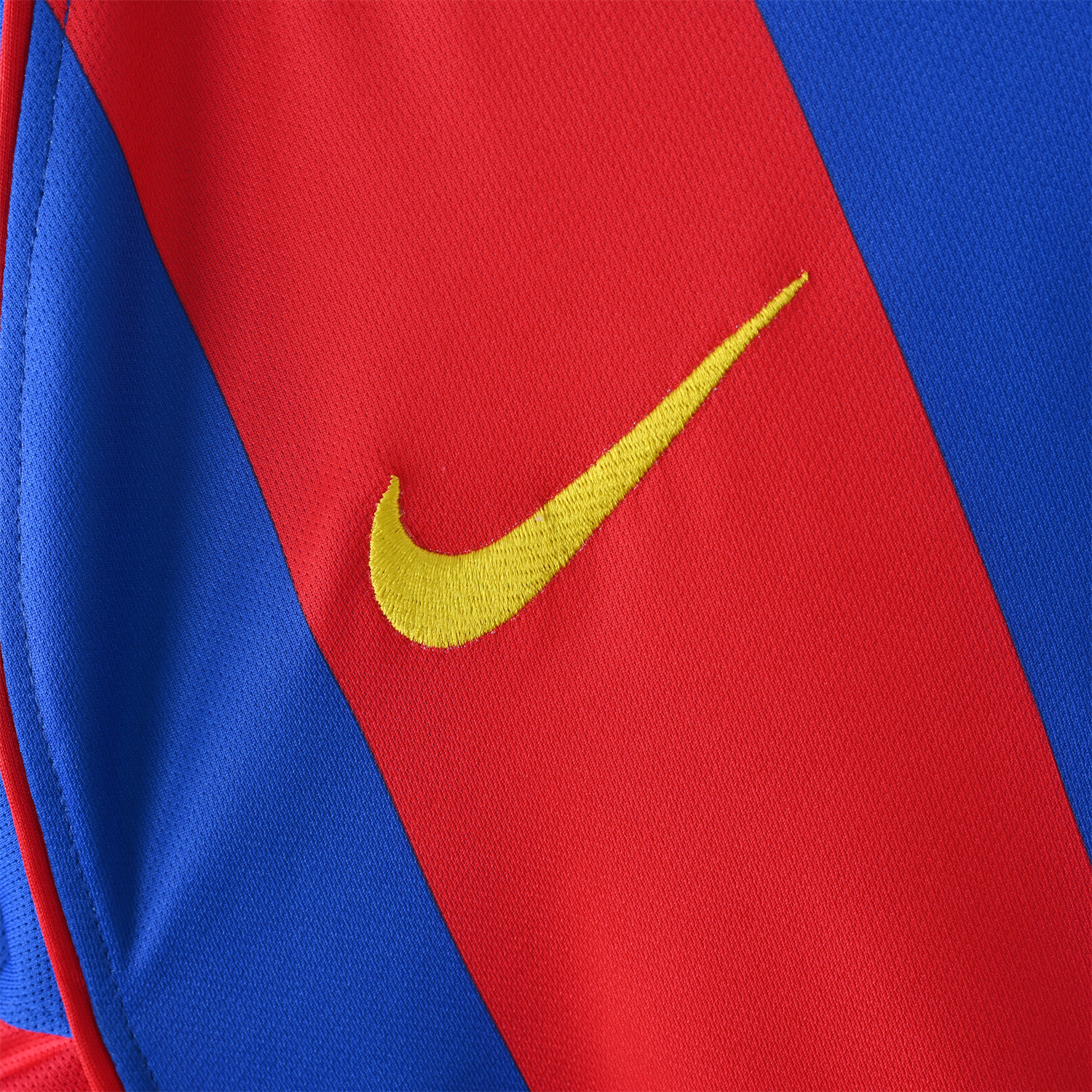 TKH-turbokithub-Retro Barcelona 04-05 Home Jersey