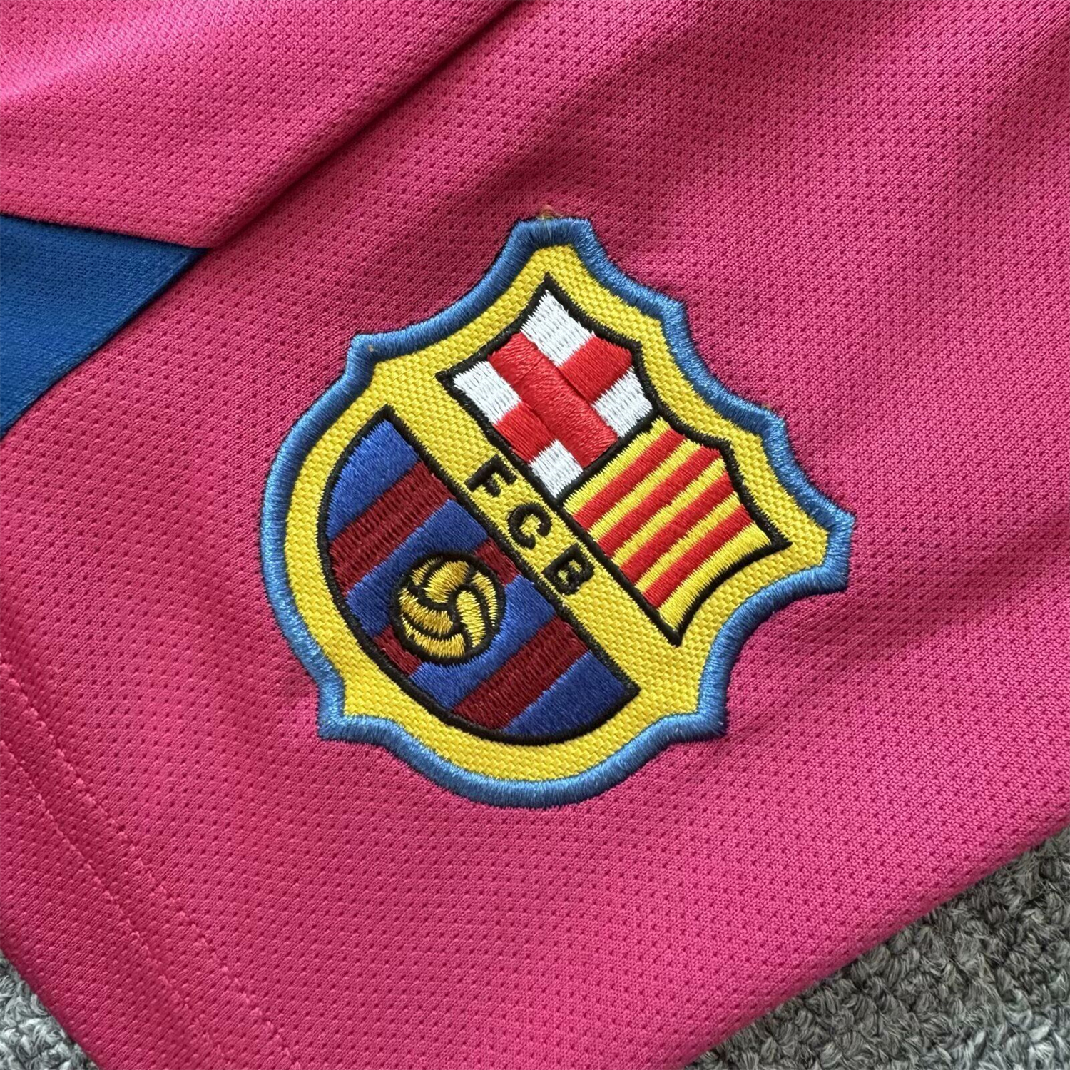 TKH-turbokithub-Retro Barcelona 06-07 Home Long Sleeve Kids Kit