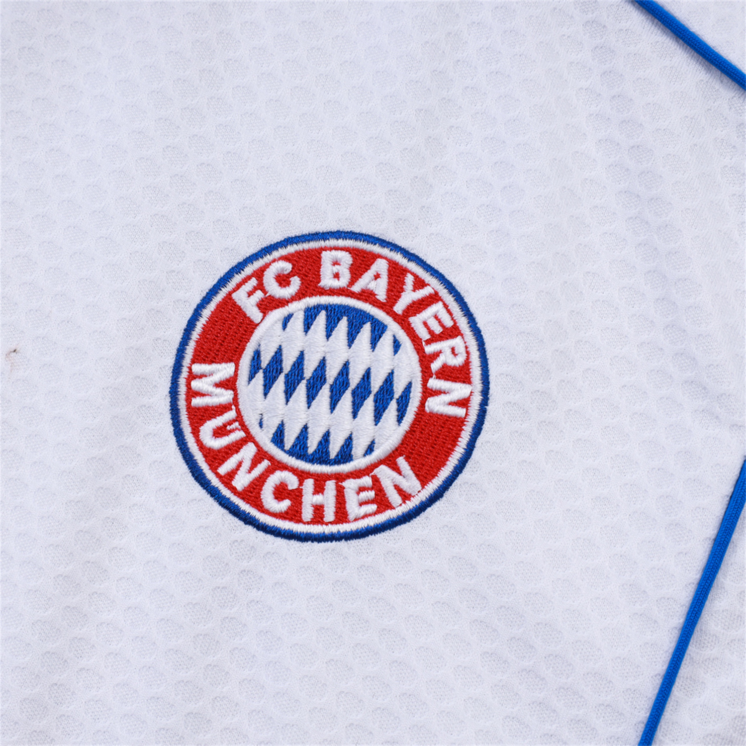TKH-turbokithub-Bayern Munich 25-26 Short-Sleeve Training Set - White Throwback Top & Grey Shorts