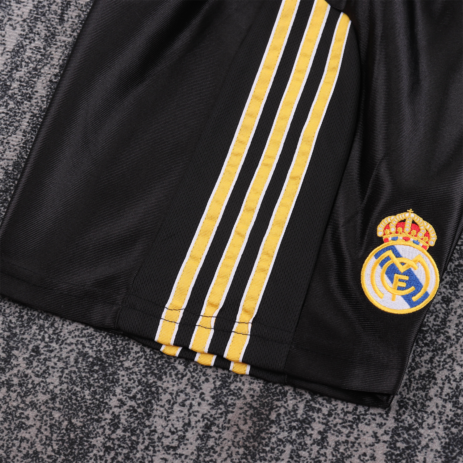 TKH-turbokithub-Retro Real Madrid 1999-01 Away Kids Kit