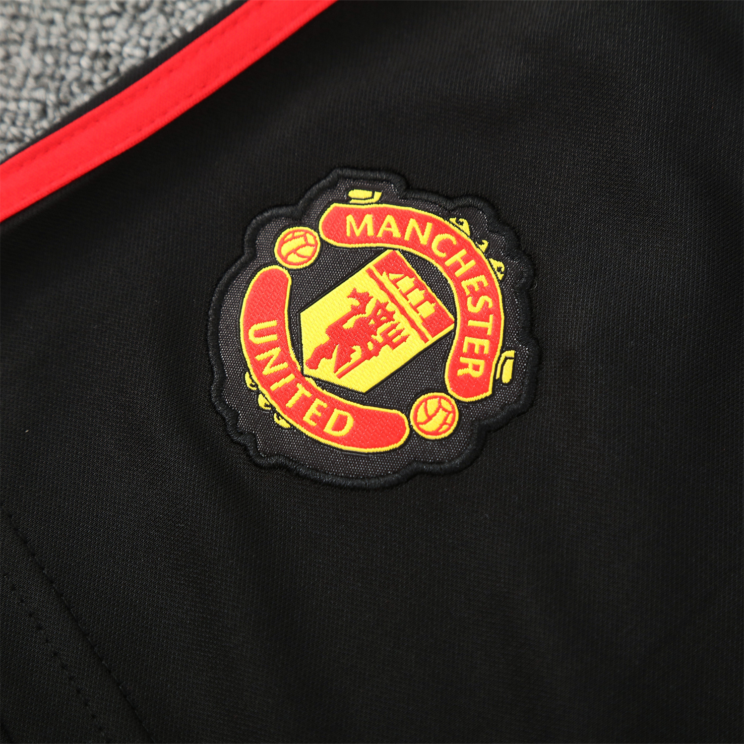 TKH-turbokithub-Manchester United 25-26 Short-Sleeve Training Set - Red Edge White Top & Black Shorts
