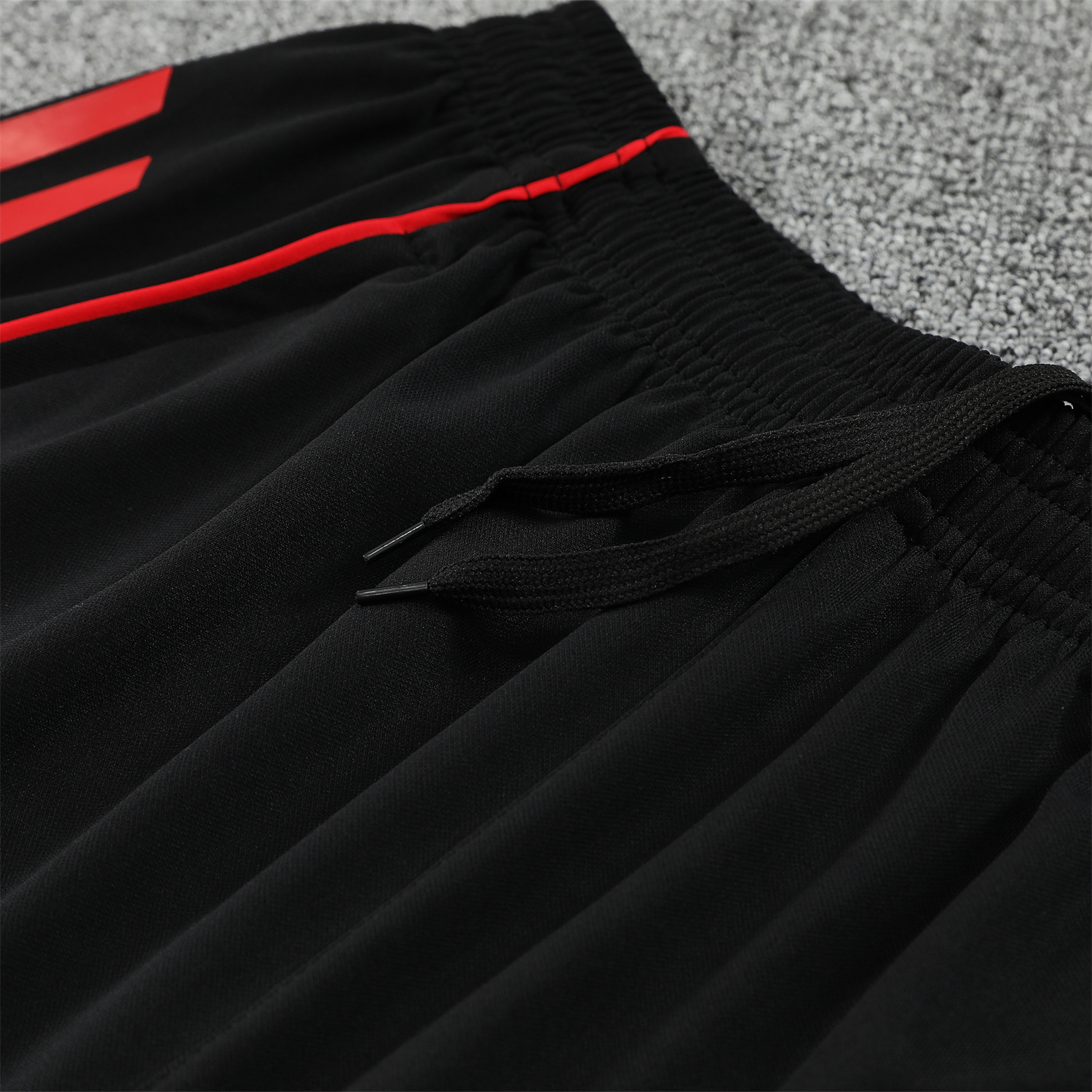 TKH-turbokithub-Manchester United 25-26 Short-Sleeve Training Set - Red Black Blocks White Top & Black Shorts
