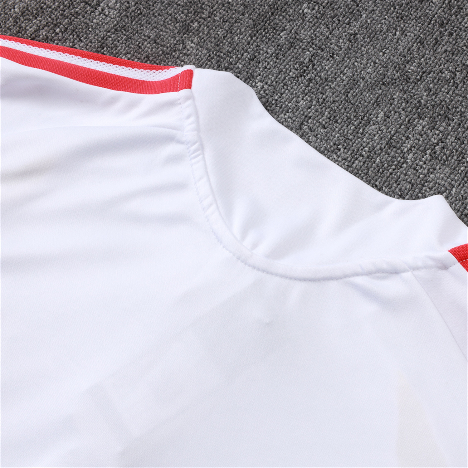 TKH-turbokithub-Colombia 2026 Long Sleeve Training Set - White Top & Black Pants