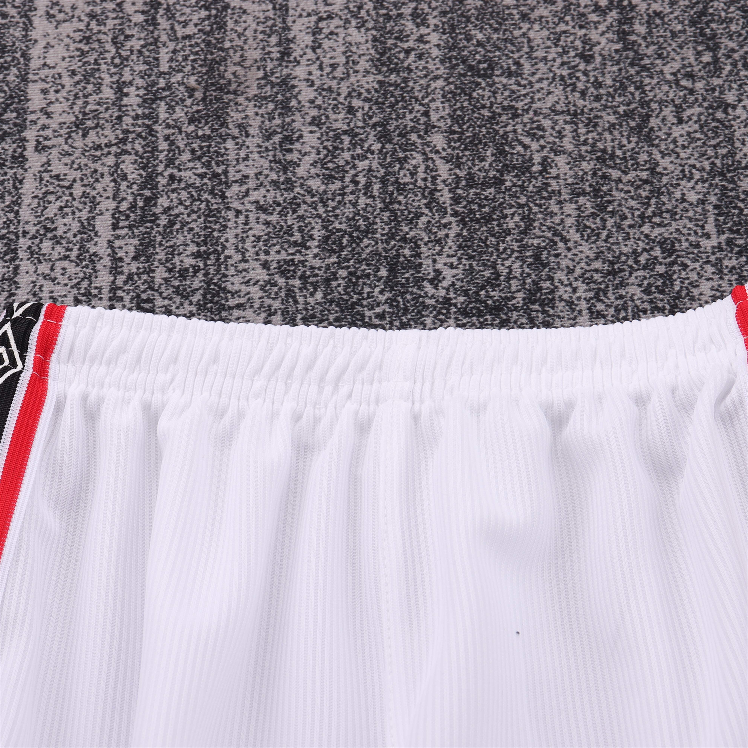 TKH-turbokithub-Retro Manchester United 1998-99 White Special Kids Kit