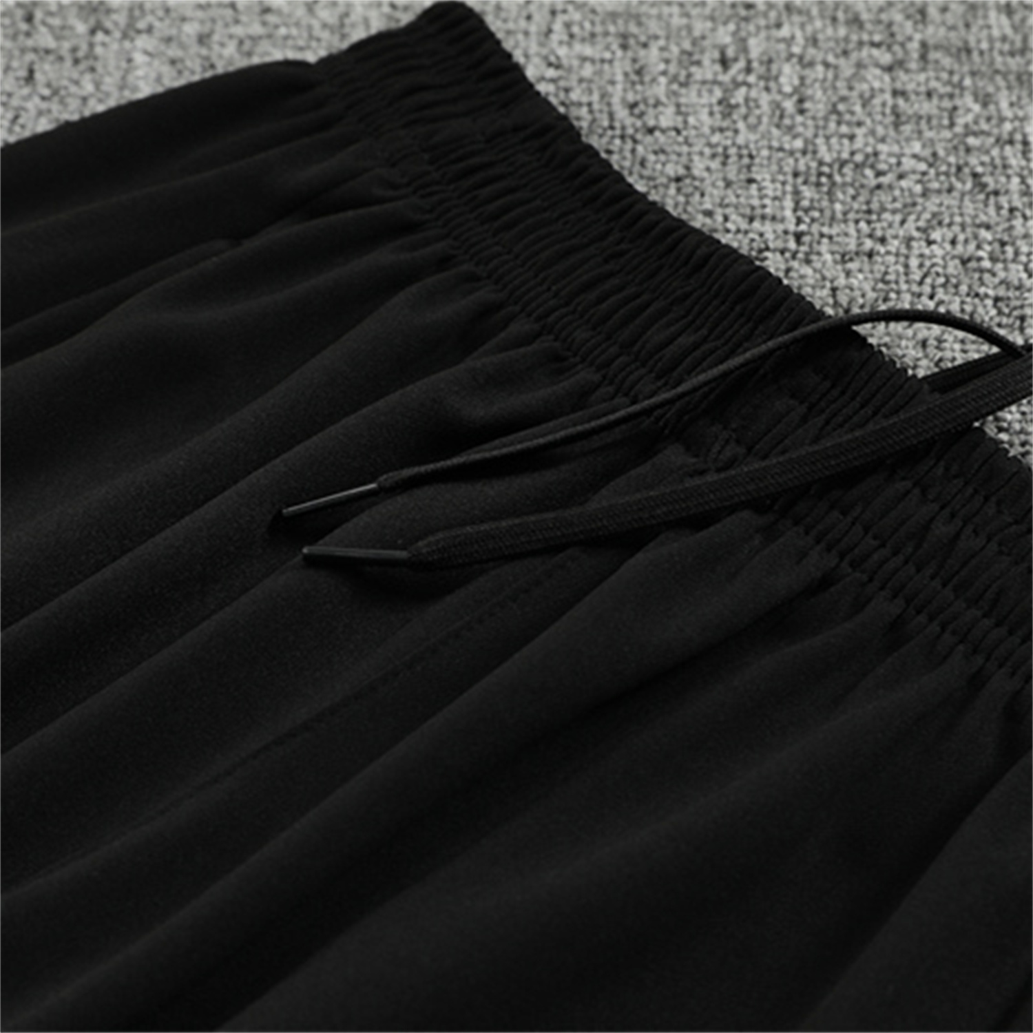 TKH-turbokithub-Liver.pool 25-26 Kids Long Sleeve Training Set - Player Version - White Top & Black Pants
