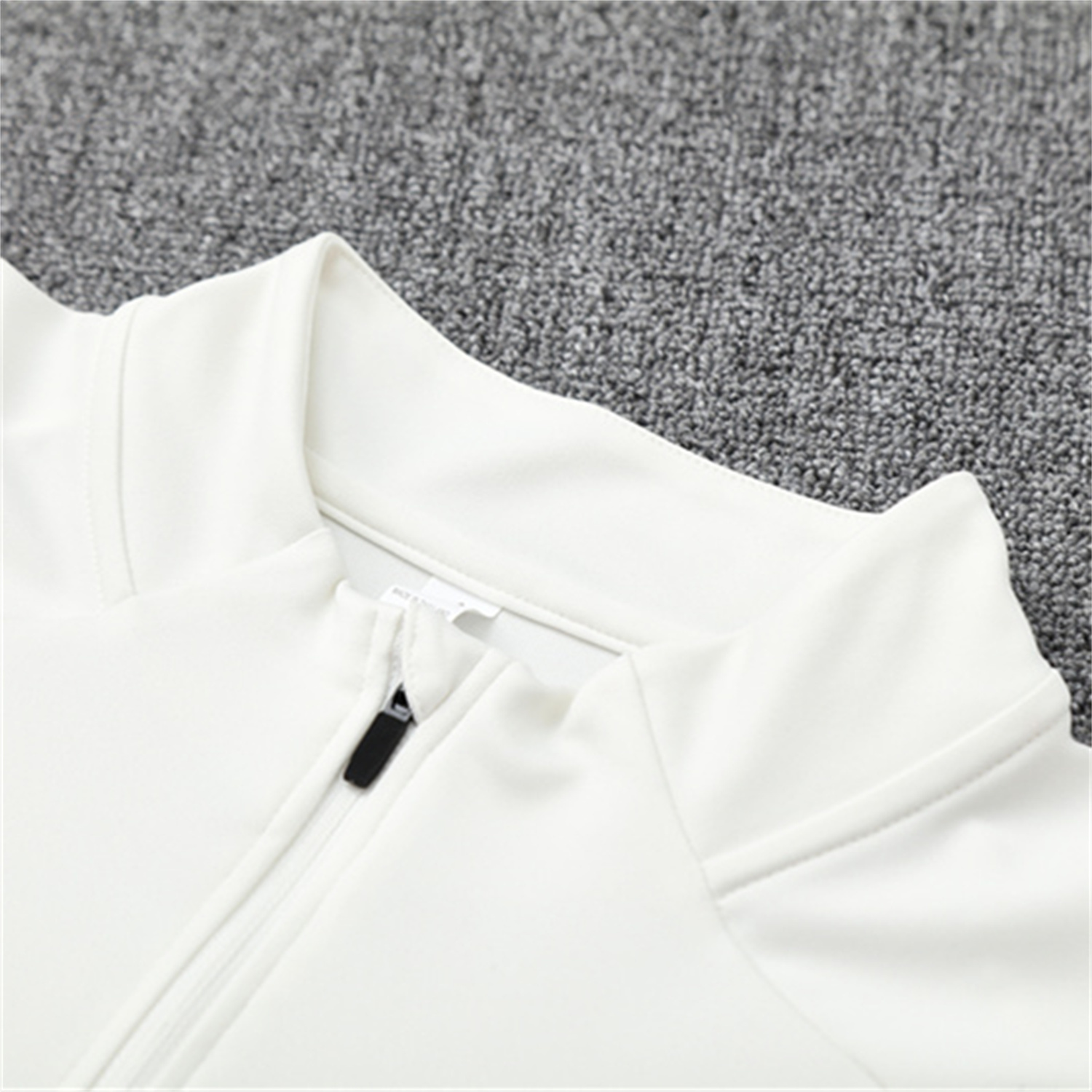 TKH-turbokithub-Liver.pool 25-26 Long Sleeve Training Set - White Top & Black Pants