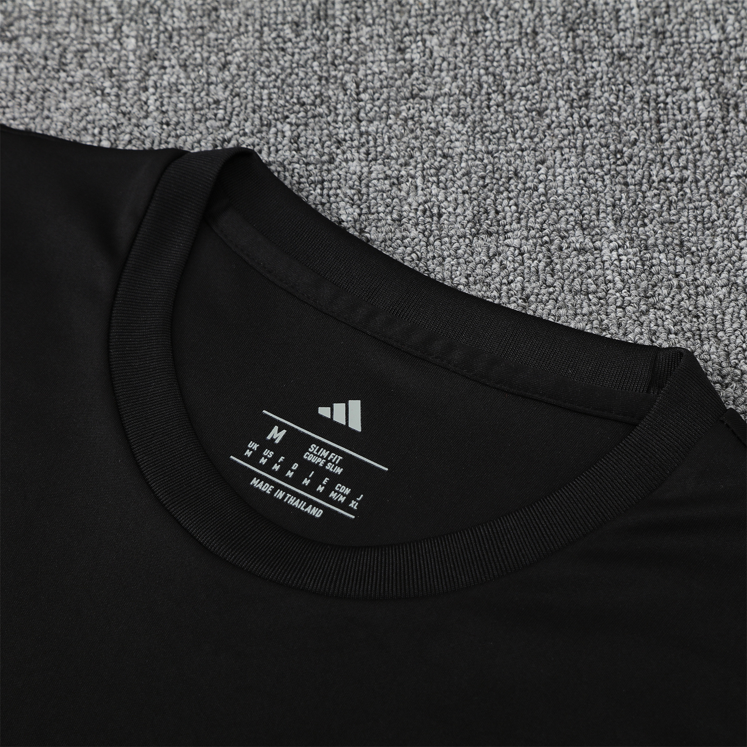 TKH-turbokithub-Manchester United 25-26 Vest Training Set - Black And Light Grey Vest & Black Shorts