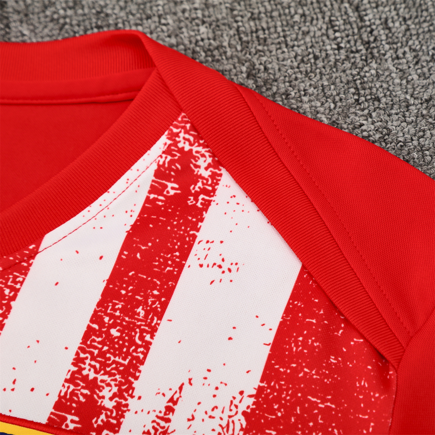 TKH-turbokithub-Atletico Madrid Short-Sleeve Training Set - Red White Top & Blue Shorts