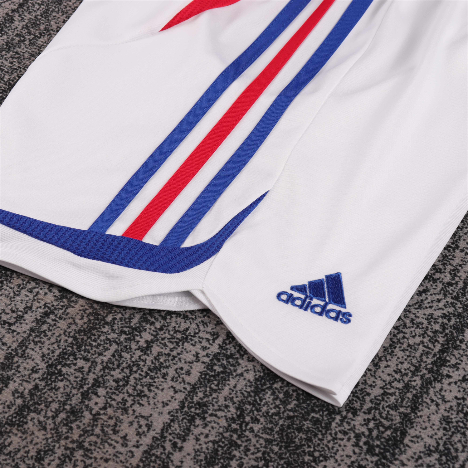 TKH-turbokithub-Retro France 2006 Away Kids Kit