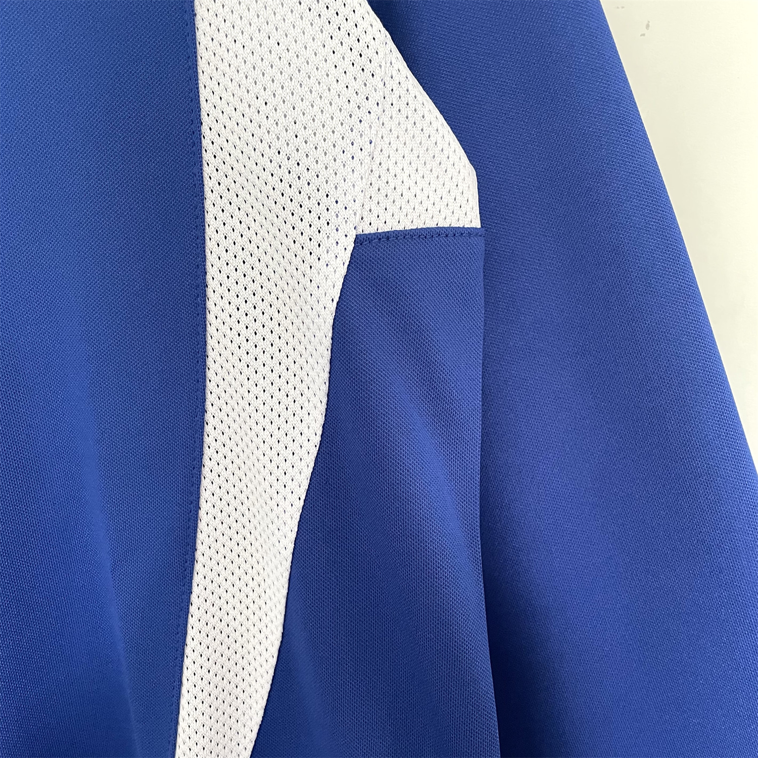 TKH-turbokithub-Retro Brazil 2002 Away Long Sleeves Jersey