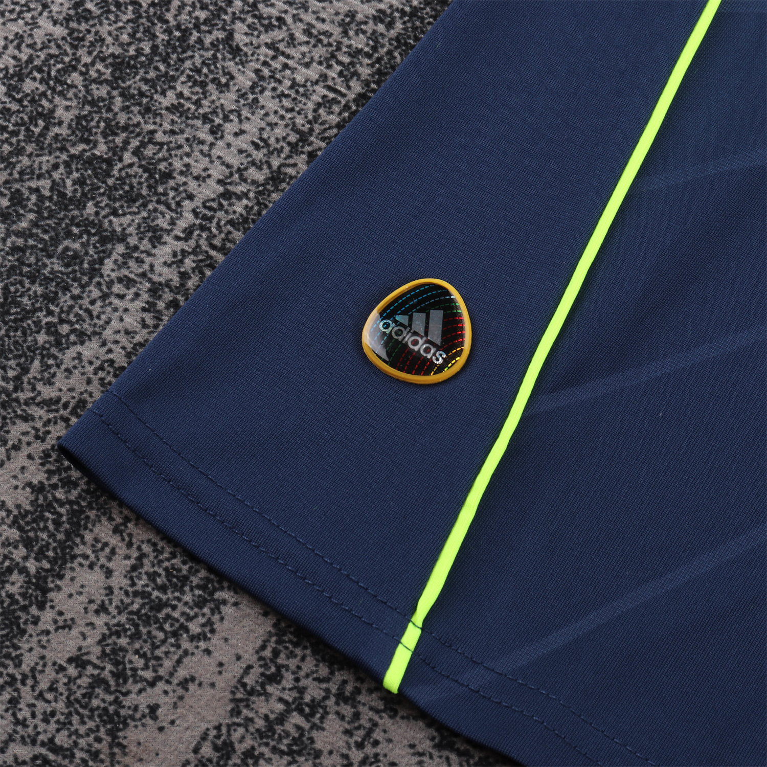 TKH-turbokithub-Retro Real Madrid 2010-11 Away Kids Kit