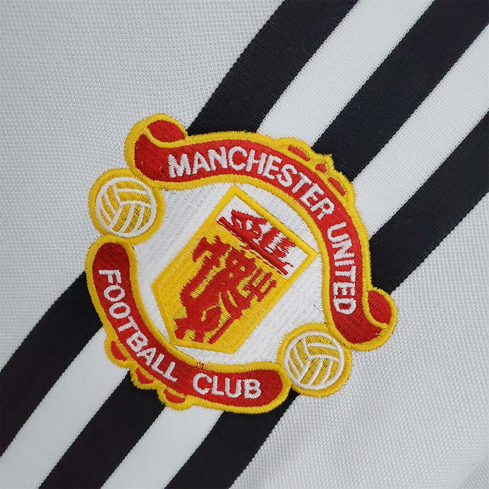 TKH-turbokithub-Retro Manchester United 75-80 Away Jersey