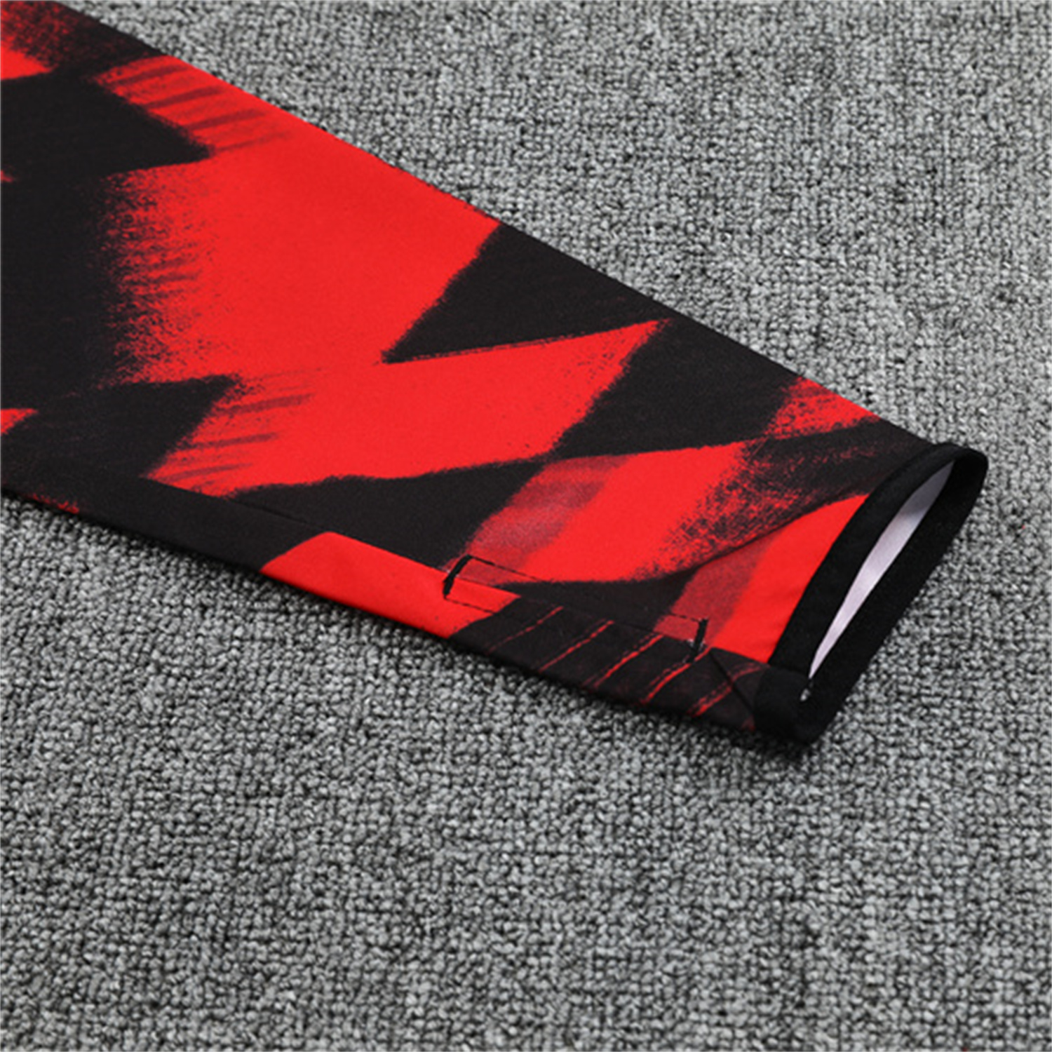 TKH-turbokithub-Manchester United 25-26 Kid Long Sleeves Training Set - Red-Black Top & Black Pants