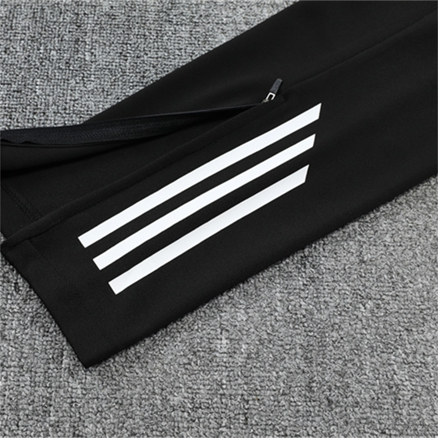 TKH-turbokithub-Real Madrid 25-26 Kids Long Sleeve Training Set - White Top & Black Pants