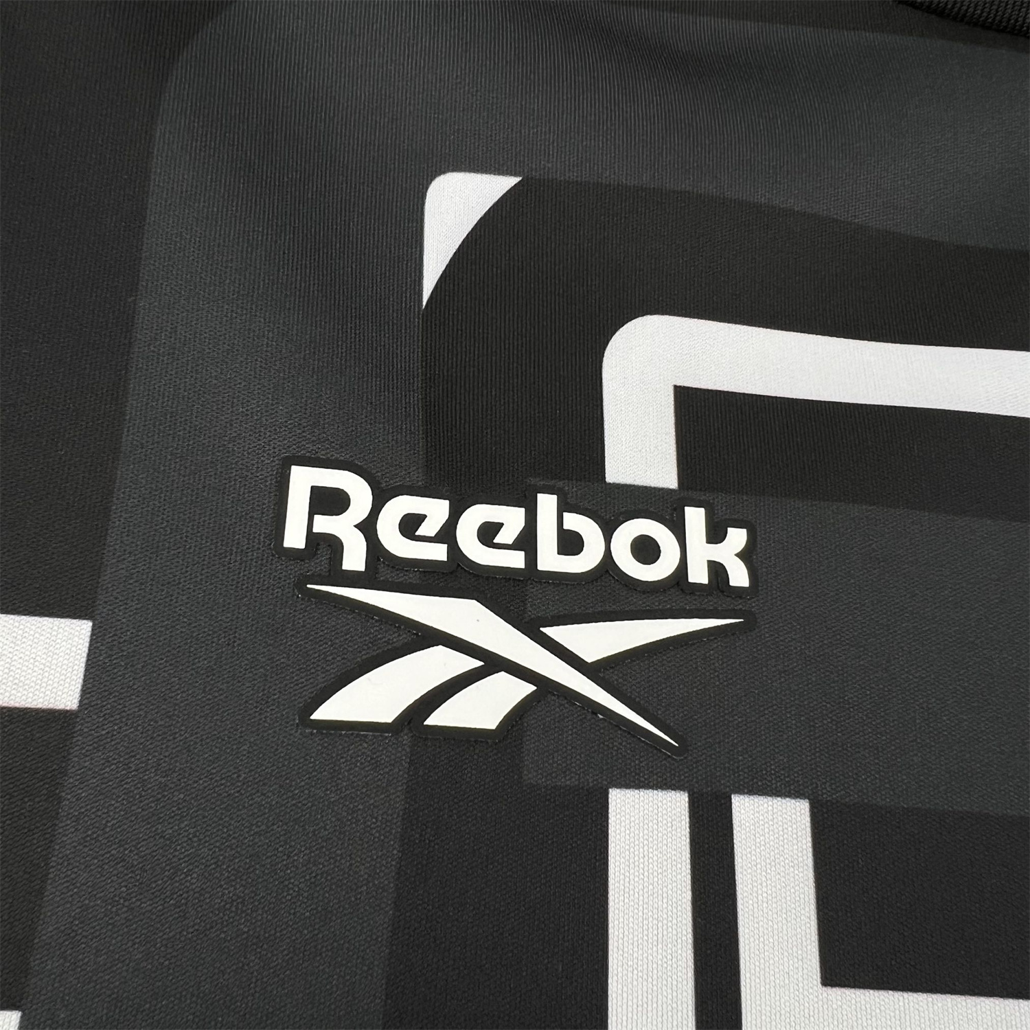 TKH-turbokithub-Santa Cruz 26-27 Pre-Match Black With White Lines Jersey - Fans Version