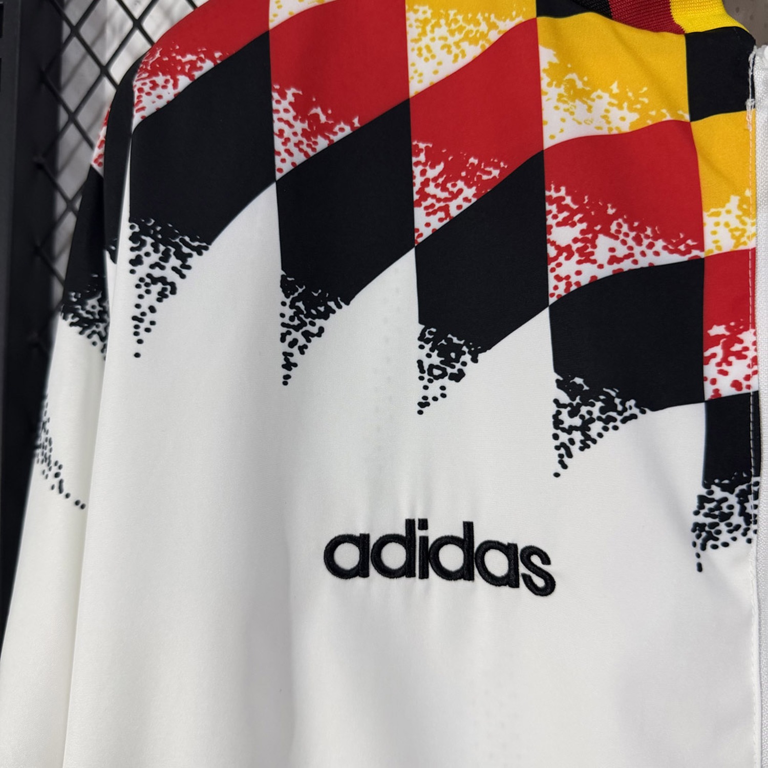 TKH-turbokithub-Retro Germany 1994 Windbreaker Jacket - White