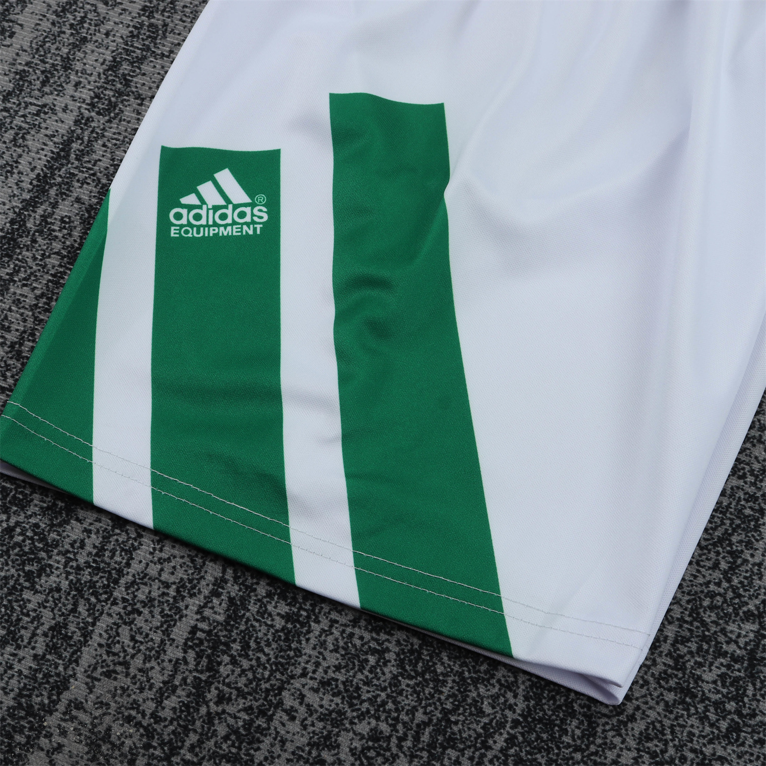 TKH-turbokithub-Retro Liver.pool 1991-92 Away Kids Kit