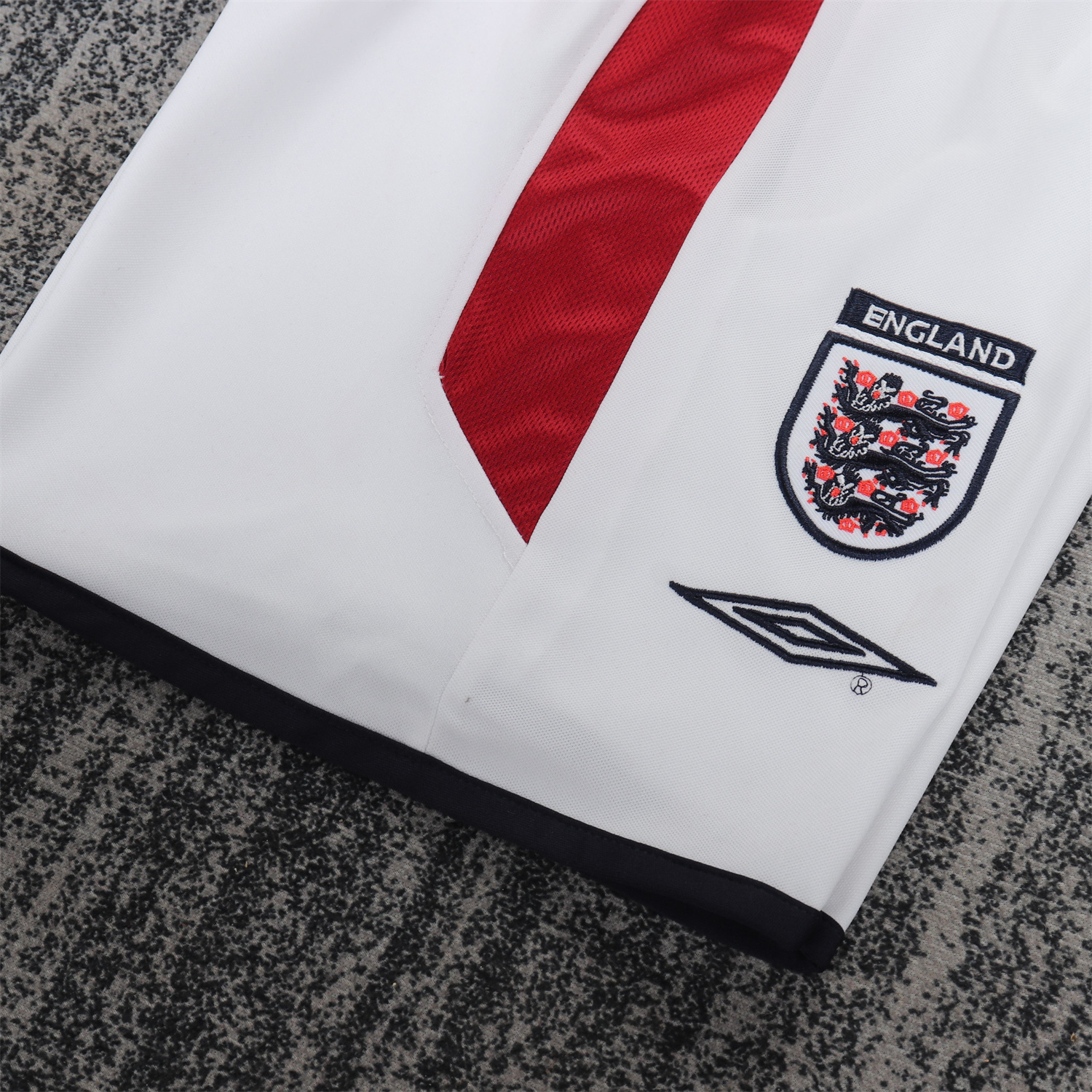 TKH-turbokithub-Retro England 2004 Home Kids Kit