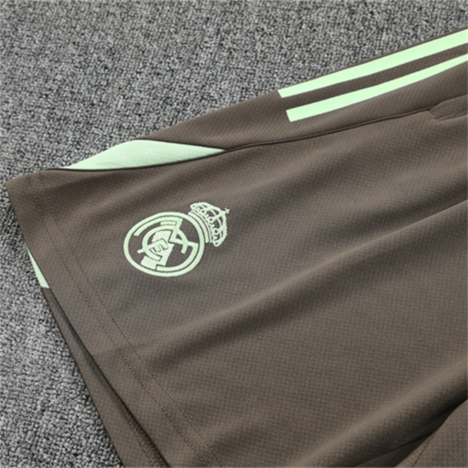 TKH-turbokithub-Real Madrid 25-26 Short-Sleeve Training Set - Dark Khaki Top and Shorts