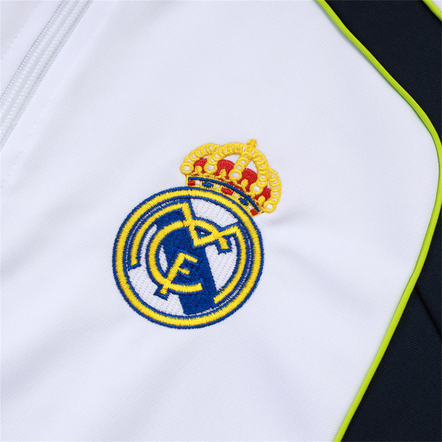 TKH-turbokithub-Real Madrid 25-26 Jacket Training Tracksuit - White Throwback Jackets & Black Pants