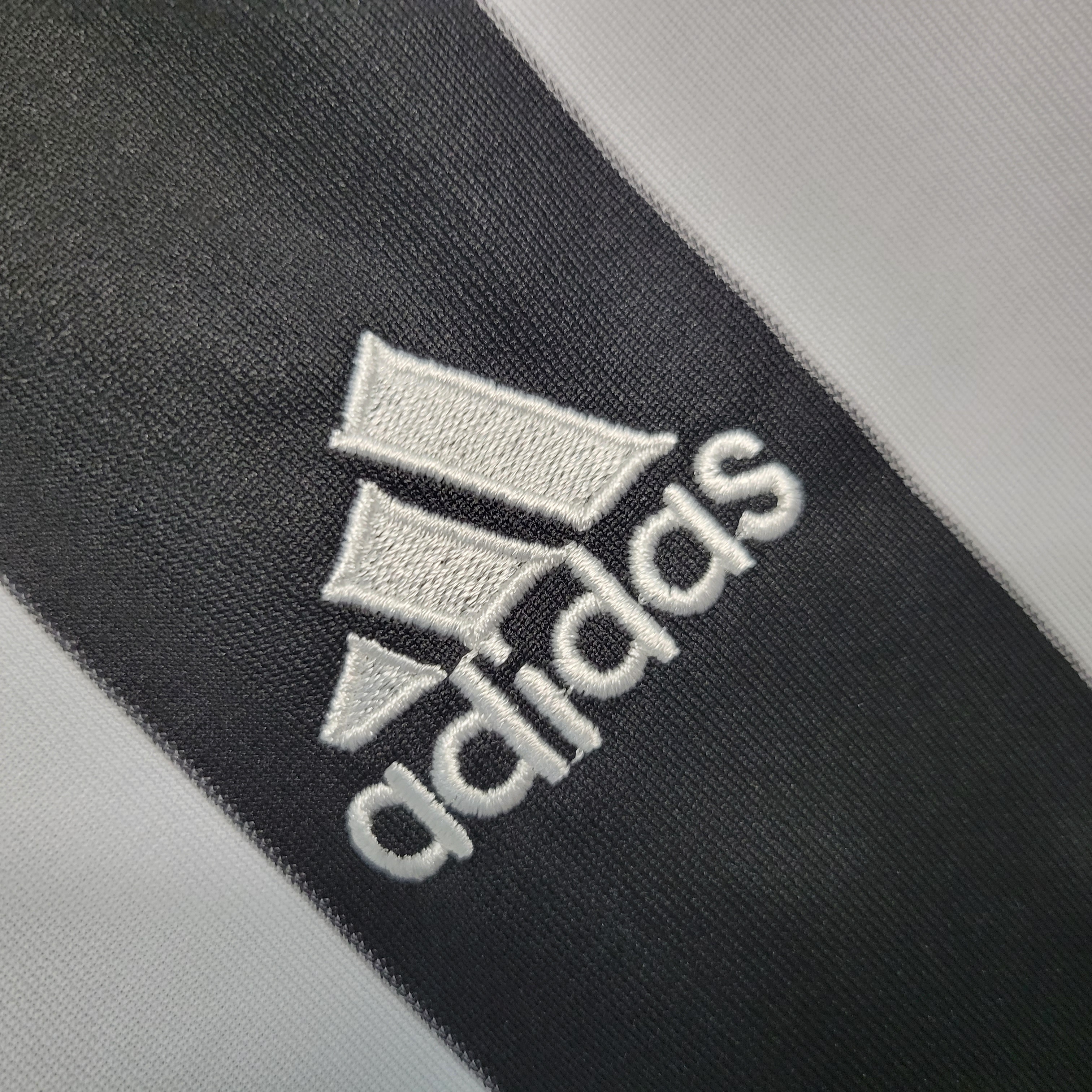 TKH-turbokithub-Retro Newcastle United 04-06 Home Stadium Jersey