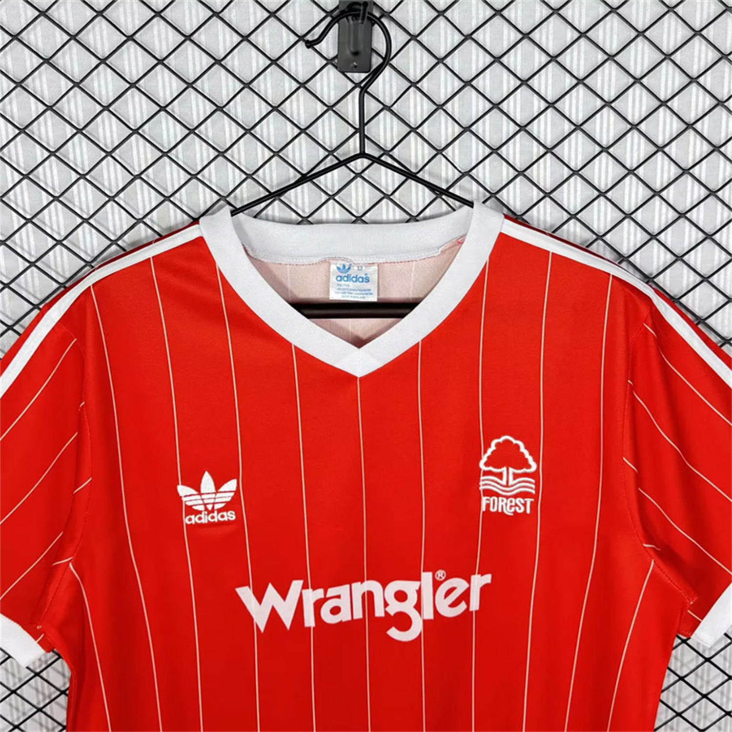 TKH-turbokithub-Retro Nottingham Forest 1982-84 Home Jersey