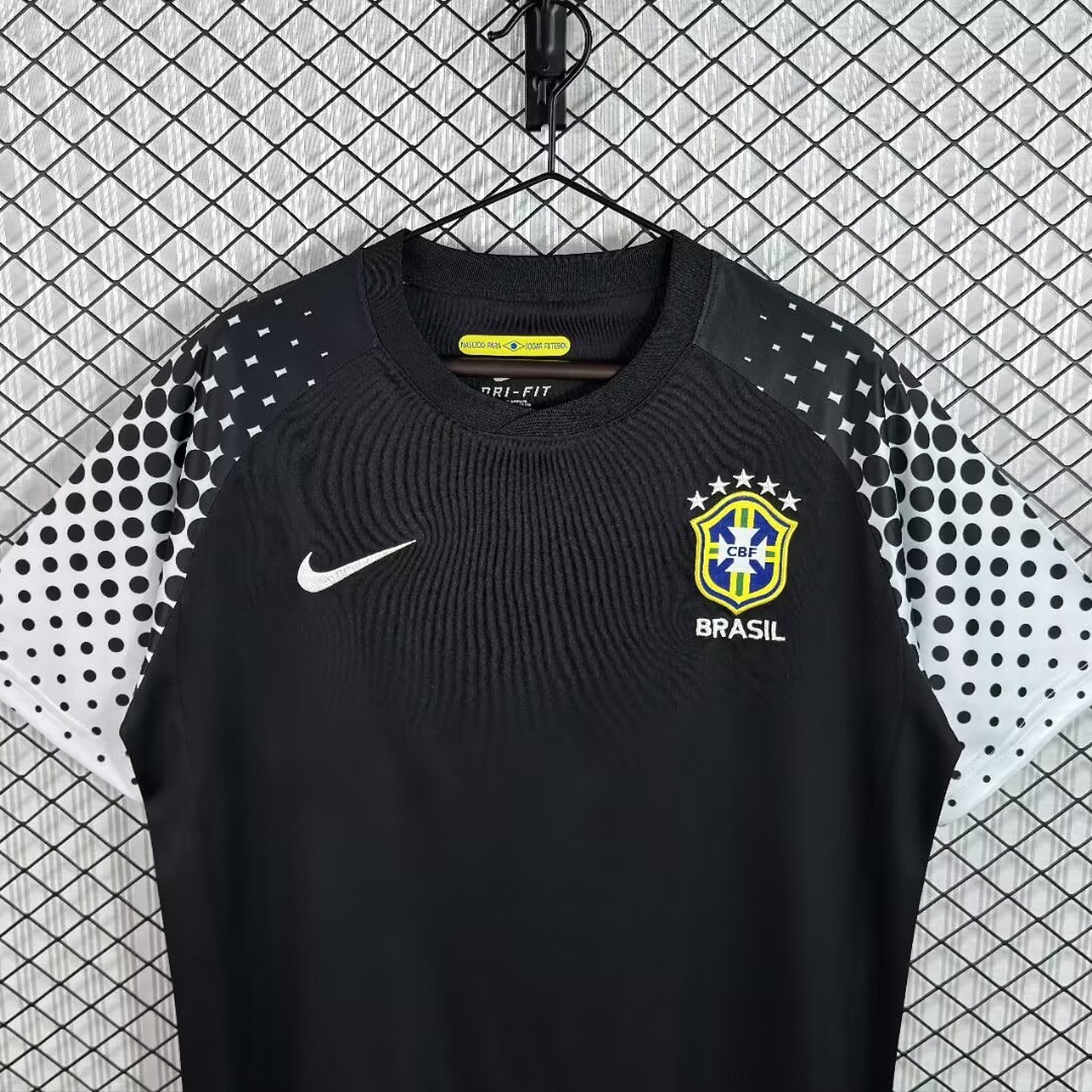 TKH-turbokithub-Retro Brazil 2010 Goalkeeper Jersey