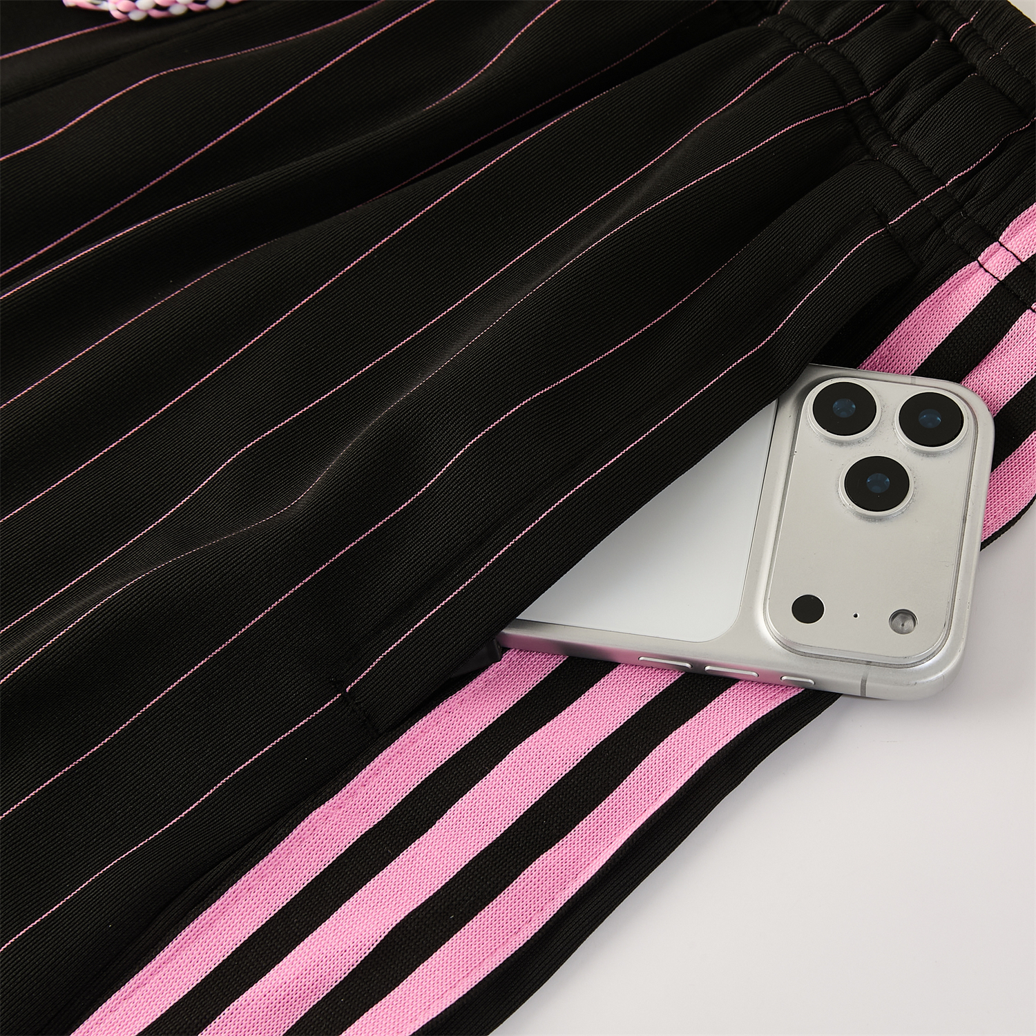 TKH-turbokithub-Juventus 26-27 Short-Sleeve Training Set - Pink Lines Black Top & Shorts