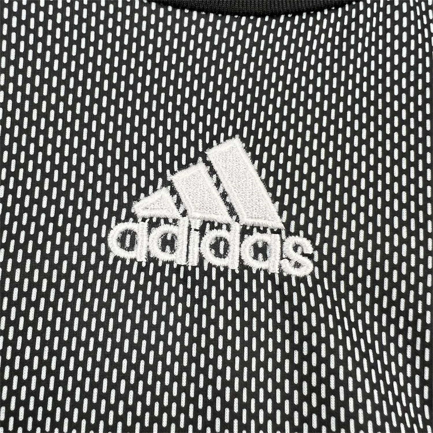 TKH-turbokithub-Retro Real Madrid 2002-03 Grey Goalkeeper Jersey
