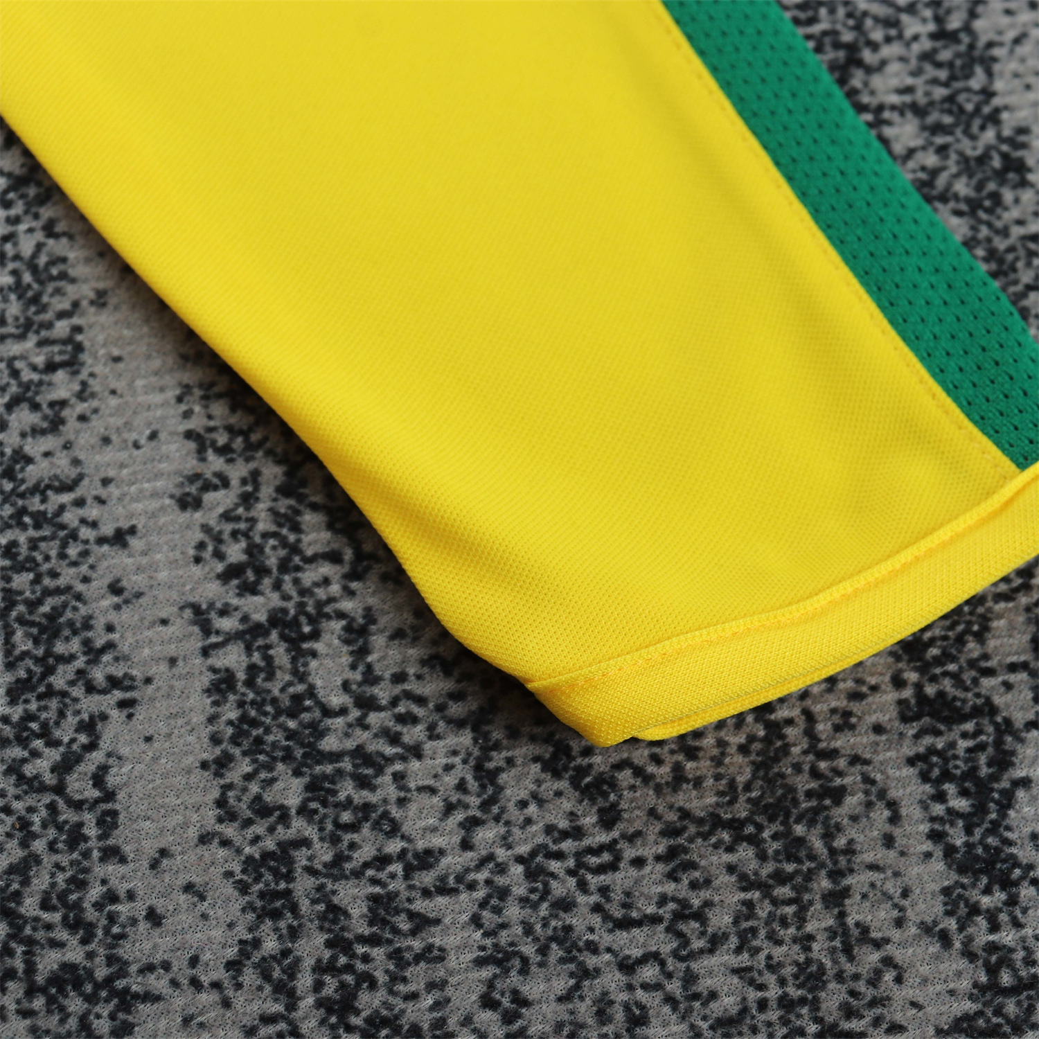 TKH-turbokithub-Retro Brazil 2002 Home Long Sleeves Kids Kit