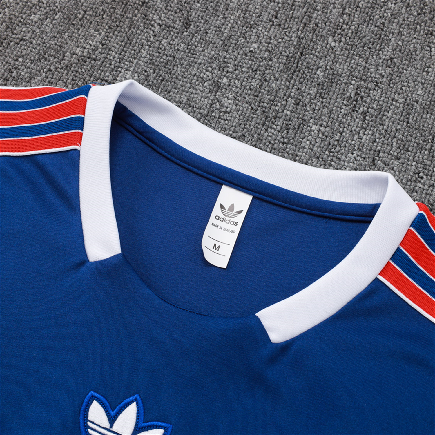 TKH-turbokithub-Arsenal 25-26 Throwback Trefoil Vest Training Set - Royal Blue Vest and Shorts