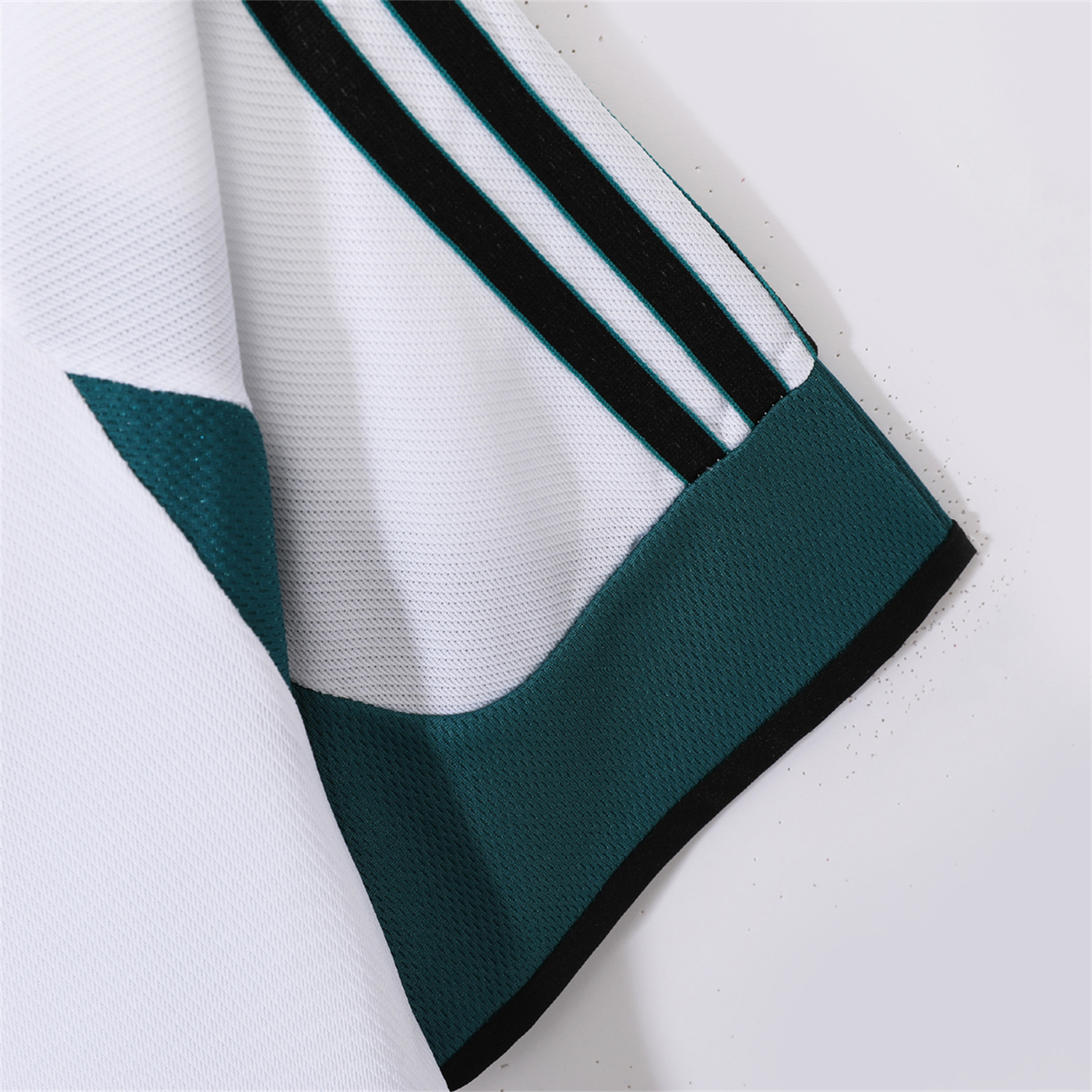 TKH-turbokithub-Retro Newcastle United 1999-00 Away Jersey
