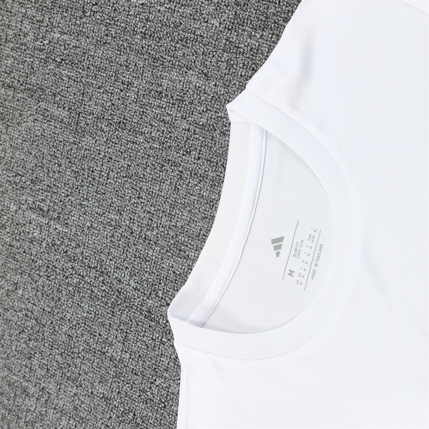 TKH-turbokithub-Real Madrid 25-26 Vest Training Set - Grey And White Vest & Black Shorts
