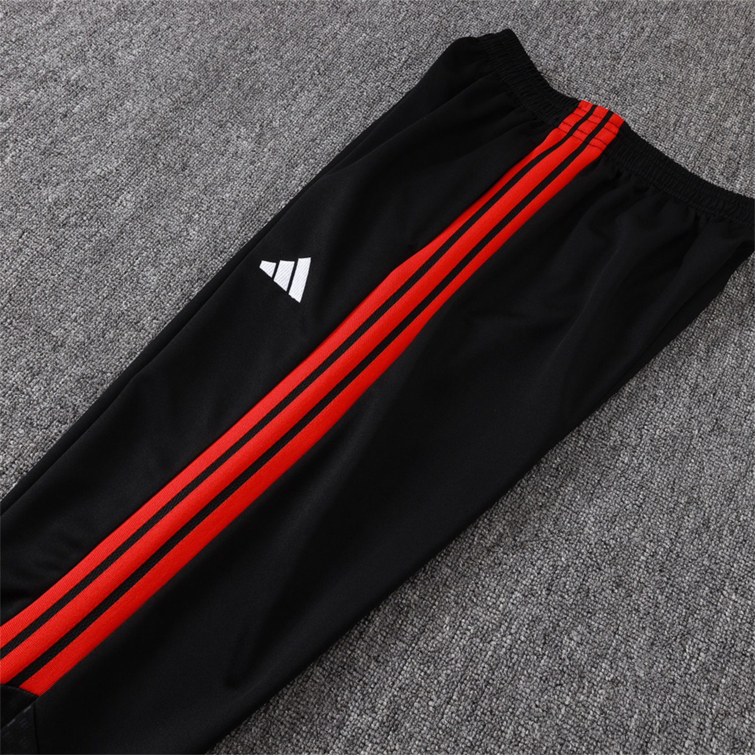 TKH-turbokithub-Arsenal 26-27 Jacket Training Tracksuit - Red Jackets & Black Pants