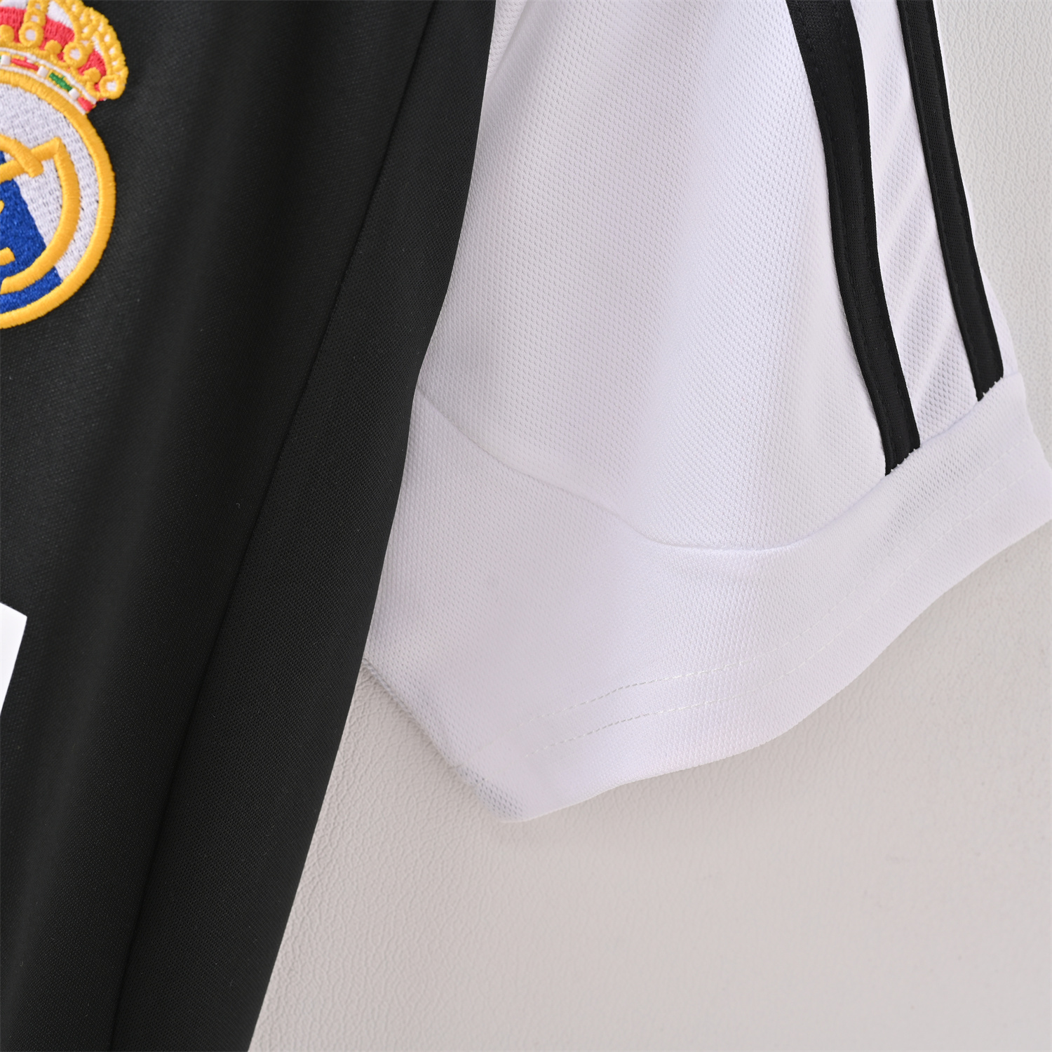 TKH-turbokithub-Retro Real Madrid 2001-02 Away Jersey