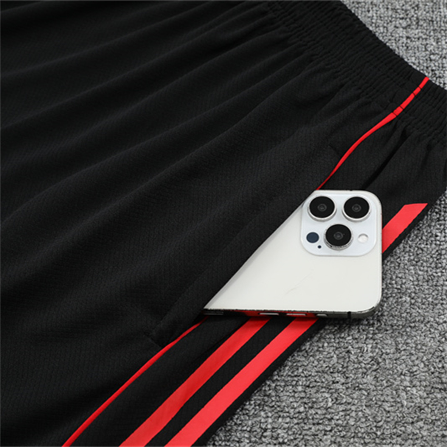 TKH-turbokithub-Manchester United 25-26 Kid Short-Sleeve Training Set - White Top & Black Shorts