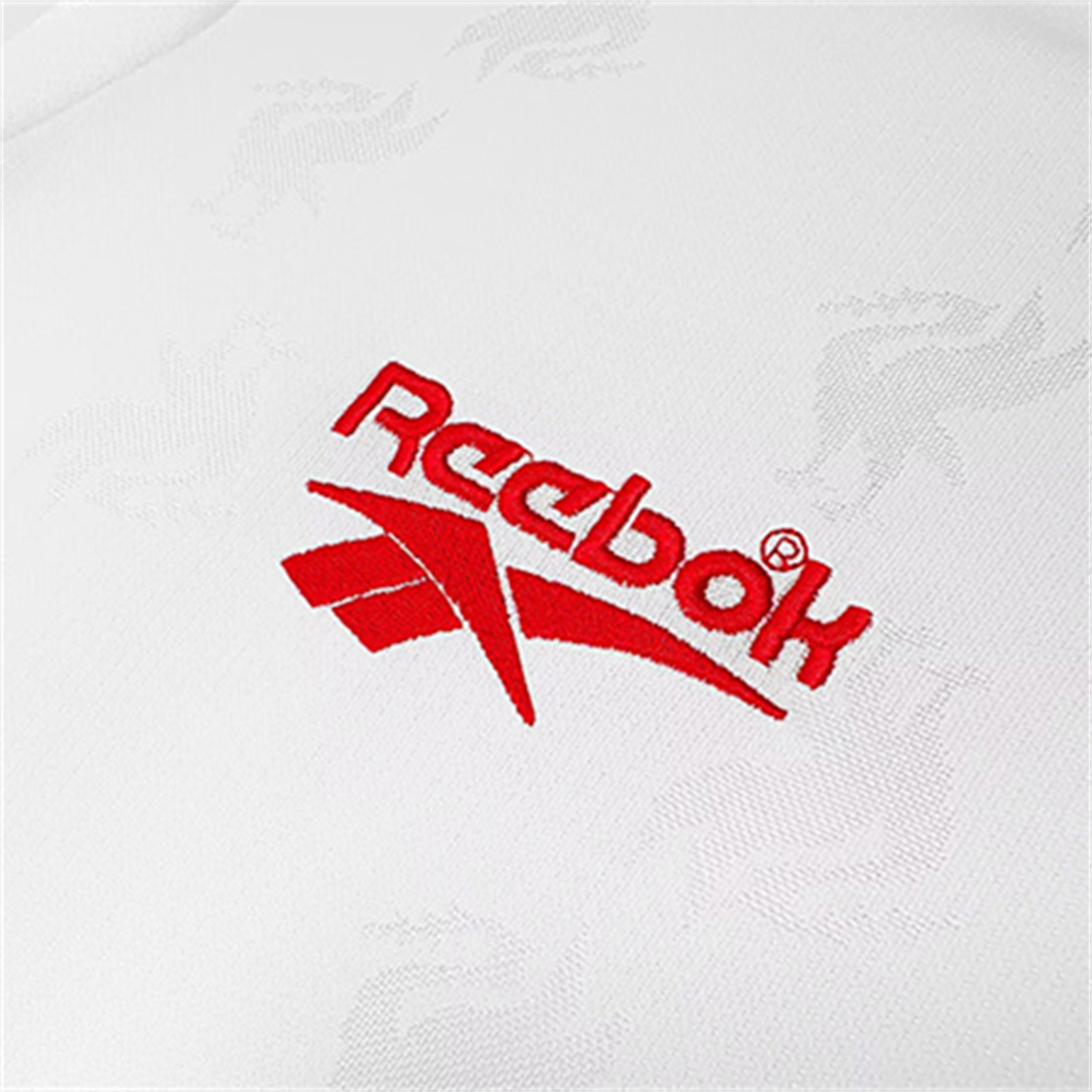 TKH-turbokithub-Retro Liver.pool 1996-97 Away White Jersey