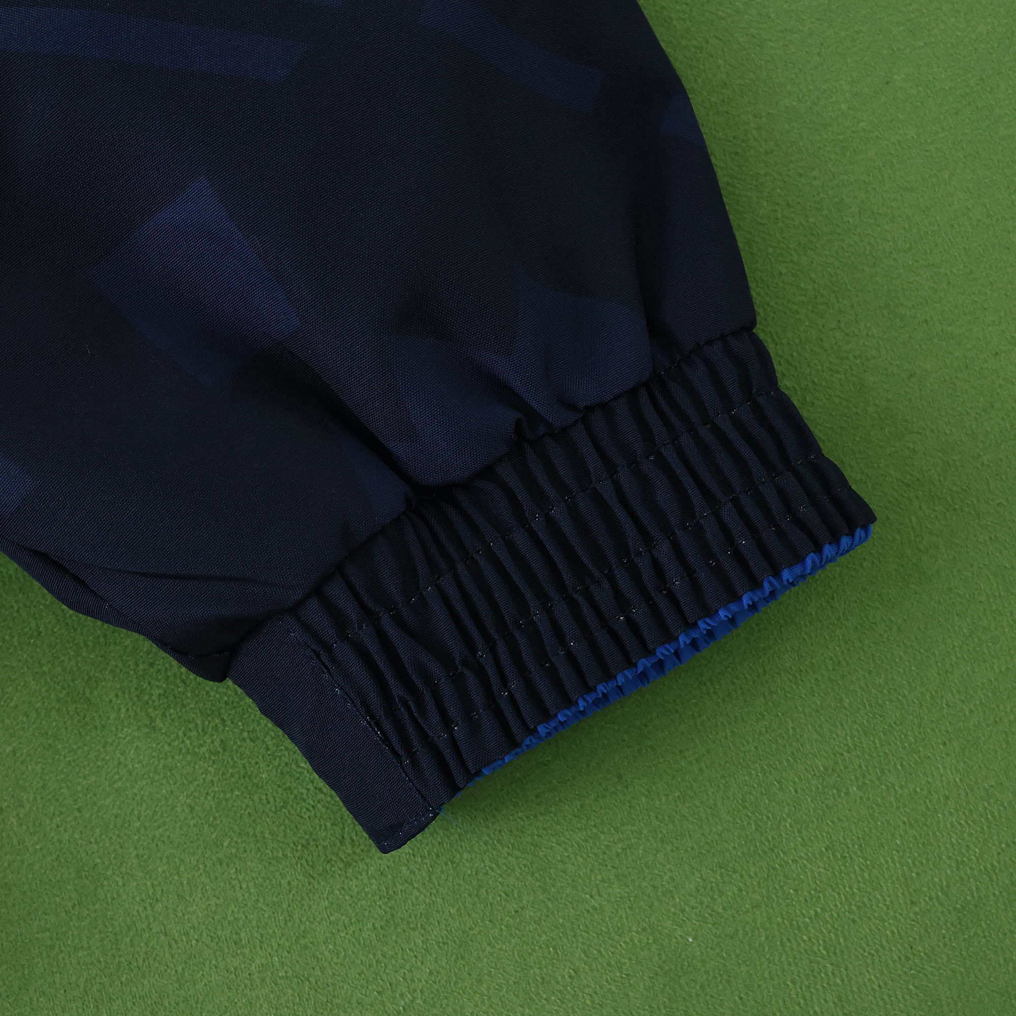 TKH-turbokithub-Club América 25-26 Throwback Double Sided Reversible Windbreaker - Blue & Black