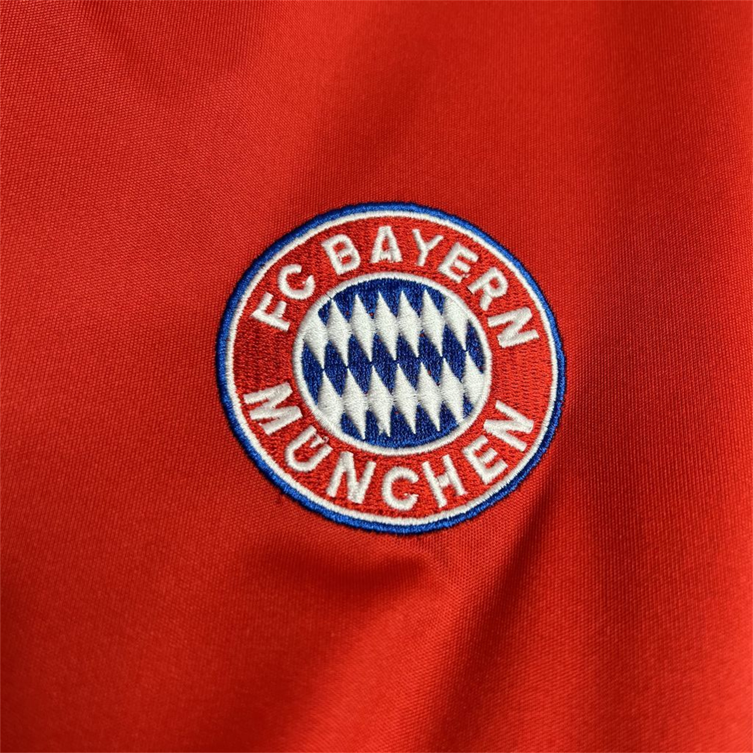 TKH-turbokithub-Retro Bayern Munich 2000-01 Home Jersey