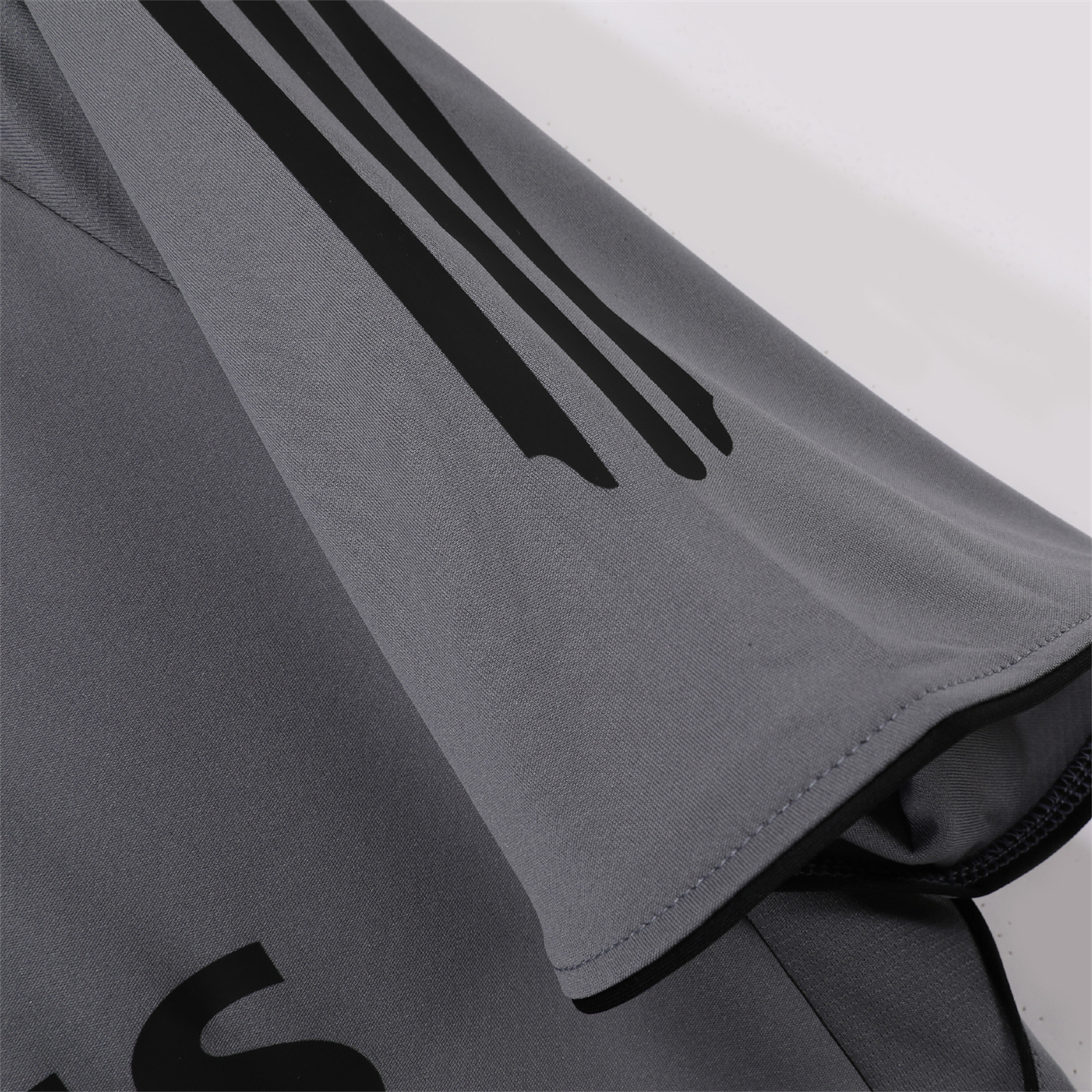 TKH-turbokithub-Retro Real Madrid 04-05 Third Grey Jersey