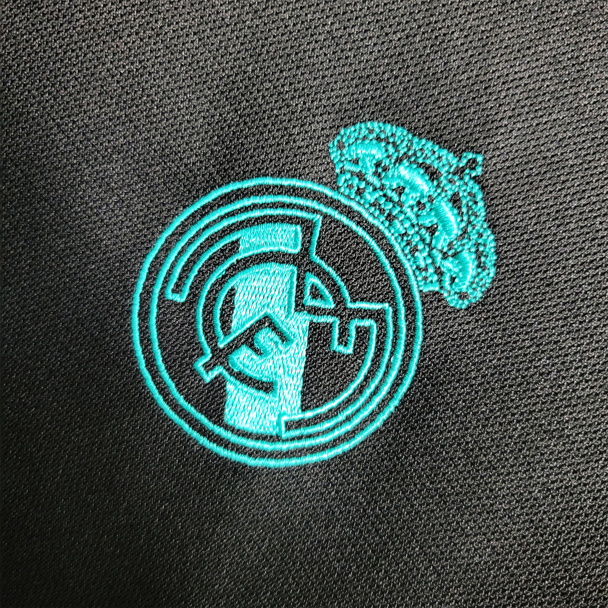 TKH-turbokithub-Retro Real Madrid 17-18 Away Stadium Jersey