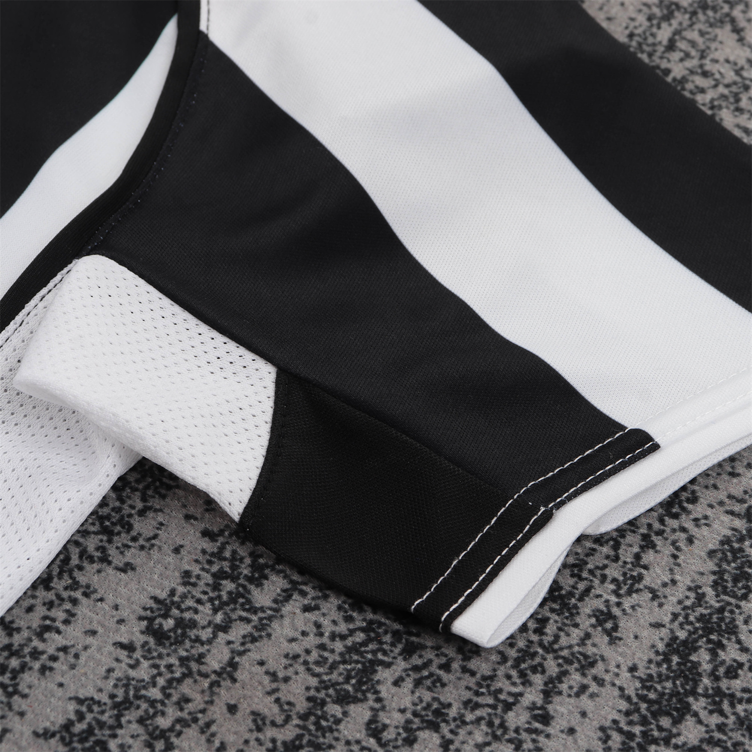 TKH-turbokithub-Retro Juventus 2004-05 Home Kids Kit