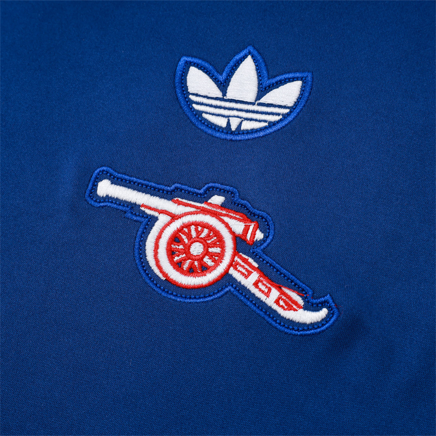 TKH-turbokithub-Arsenal 25-26 Throwback Trefoil Vest Training Set - Royal Blue Vest and Shorts