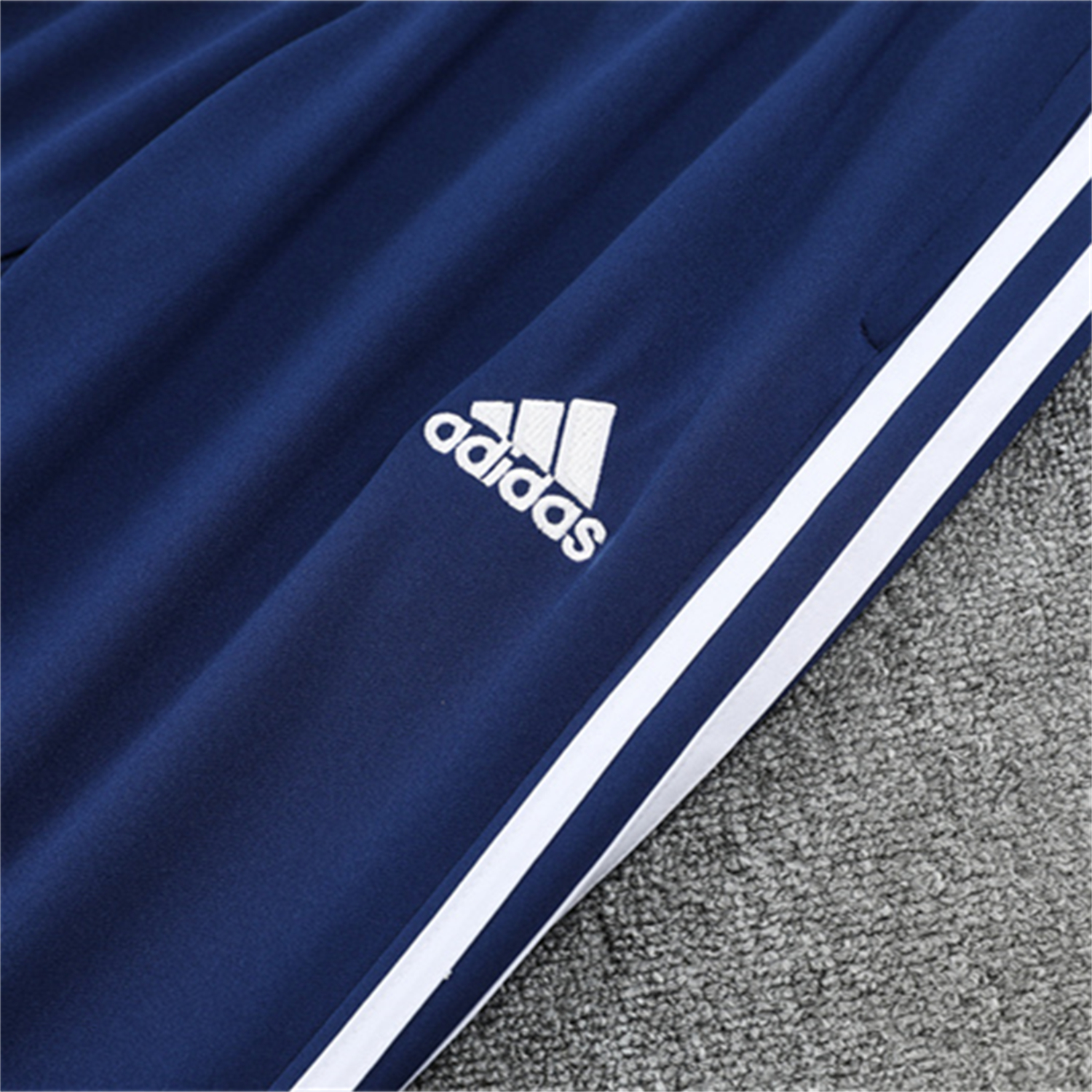 TKH-turbokithub-Real Madrid 25-26 Long Sleeve Training Set - Throwback Royal Blue Top and Pants
