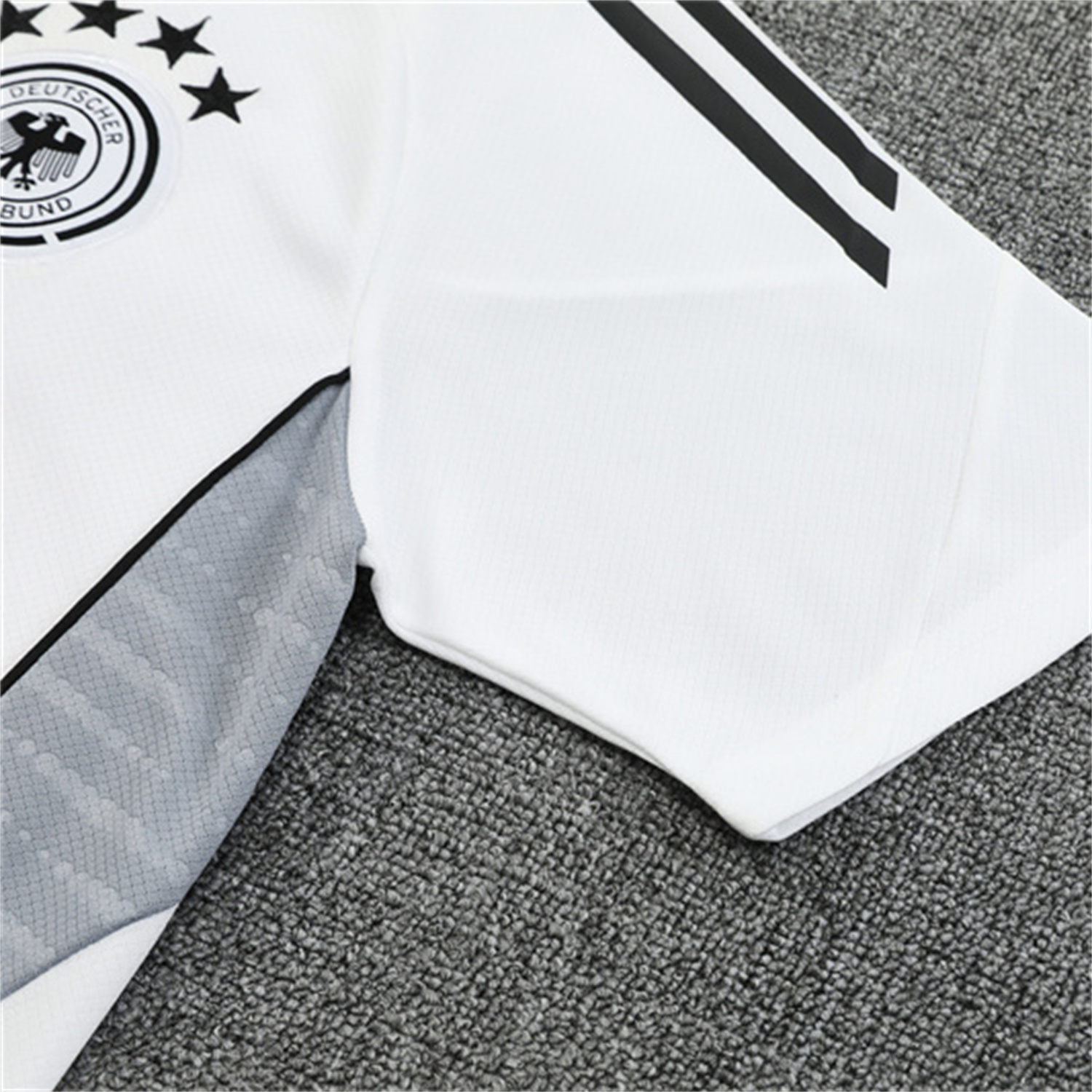TKH-turbokithub-Germany 25-26 Kids Short-Sleeve Training Set - White Top & Black Shorts
