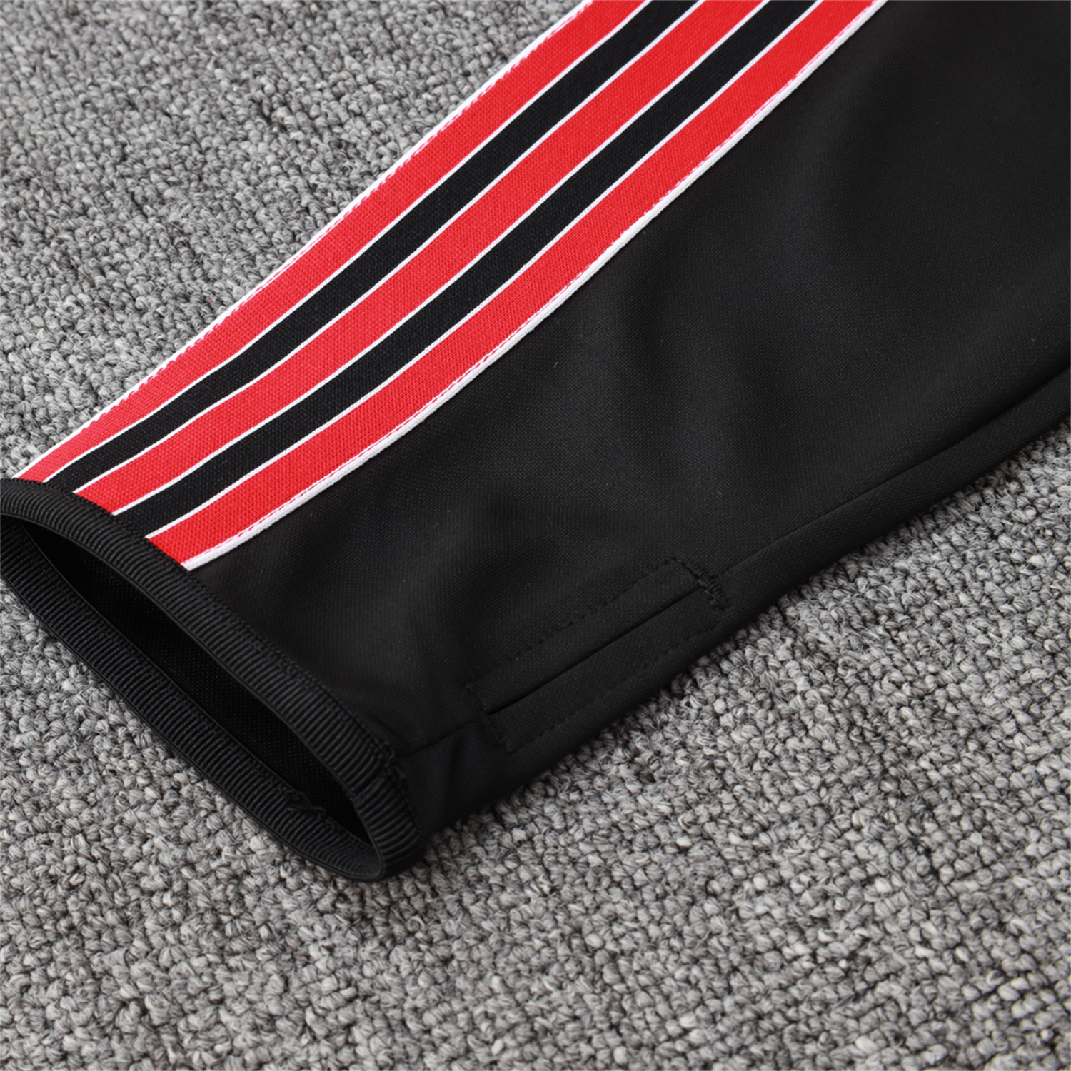 TKH-turbokithub-Manchester United 25-26 Originals Terrace Icon Jacket Training Tracksuit - Black