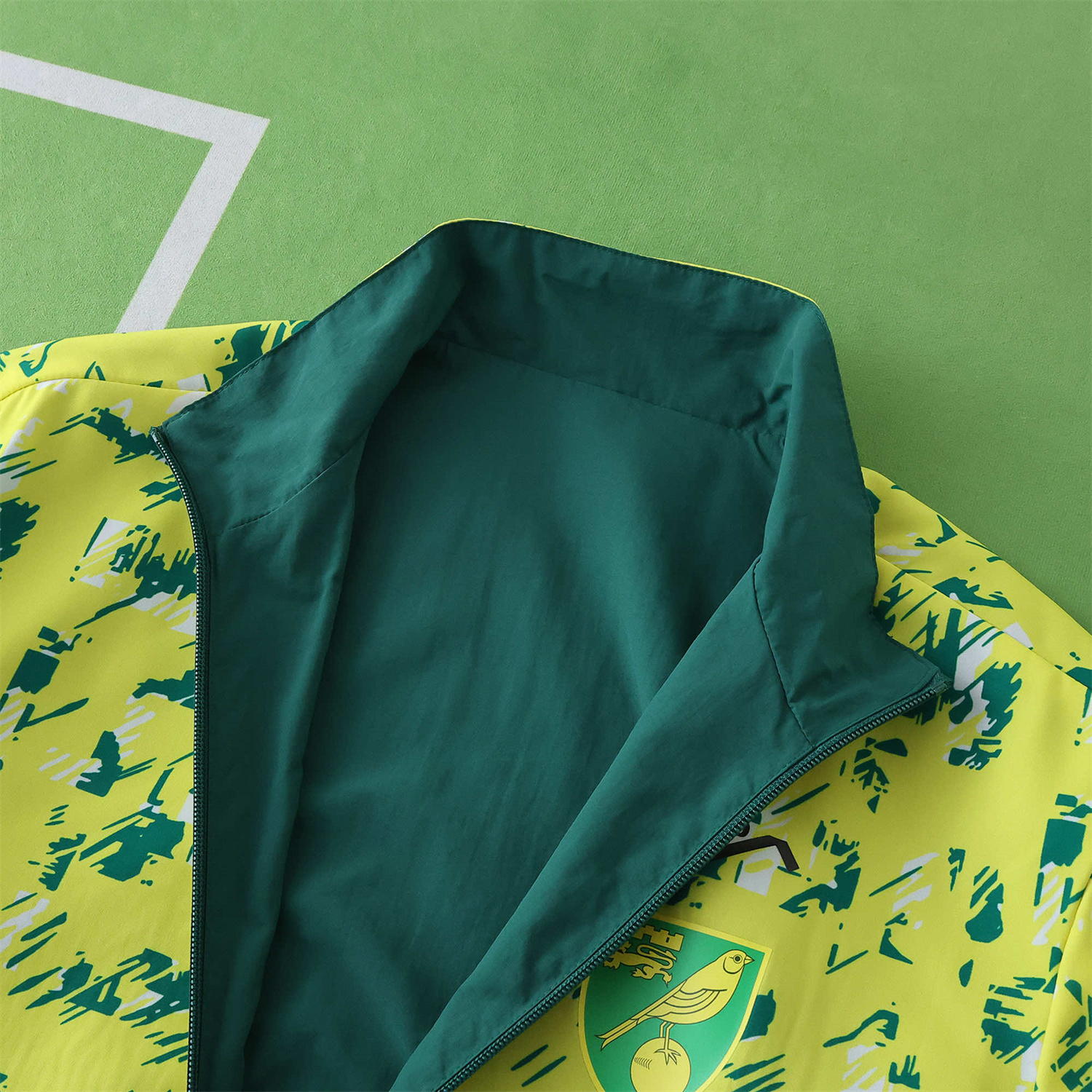 TKH-turbokithub-Norwich City 1992-94 Retro Style Double Sided Reversible Windbreaker - Green & Yellow