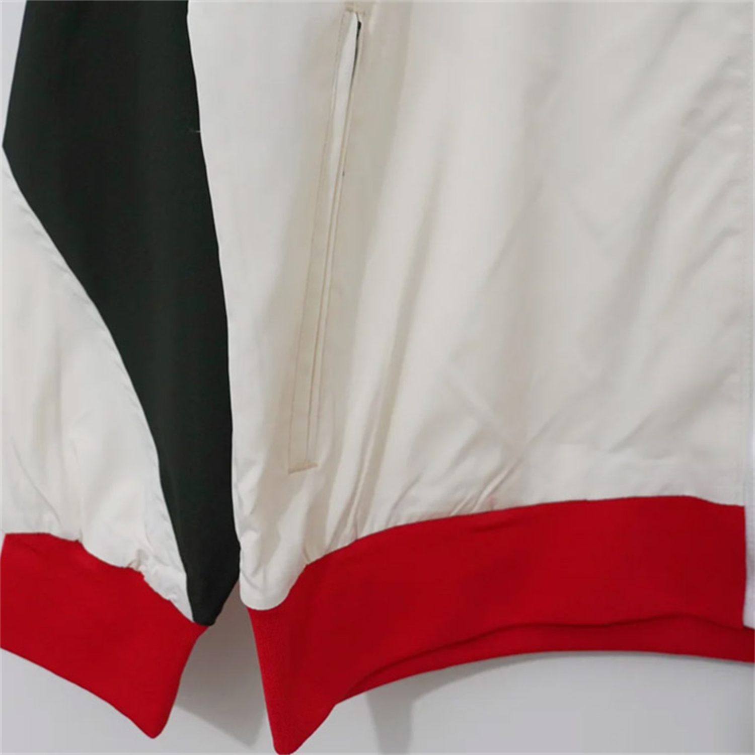 TKH-turbokithub-Retro Liver.pool 24-25 Windbreaker Jacket - White With Black