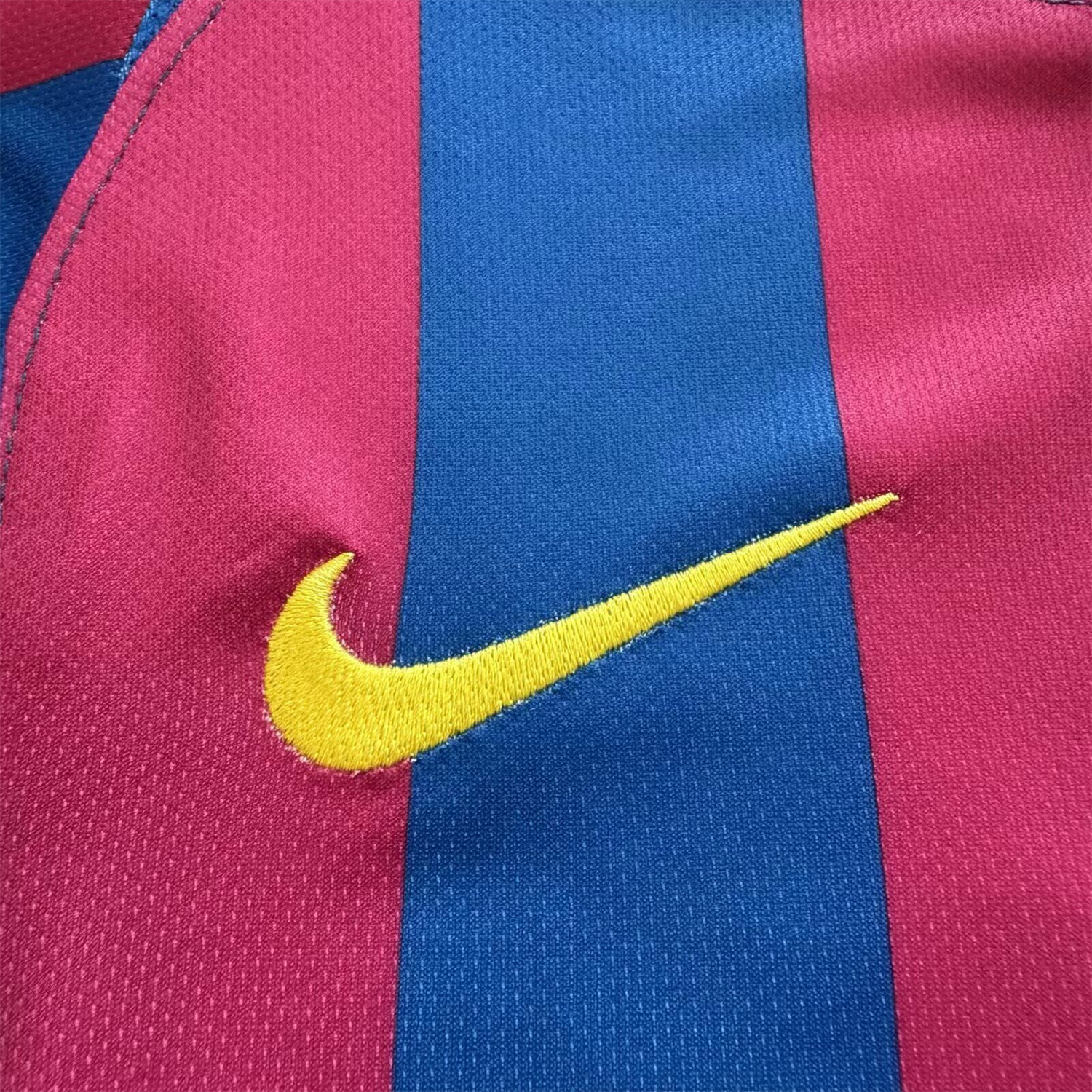 TKH-turbokithub-Retro Barcelona 06-07 Home Long Sleeve Kids Kit