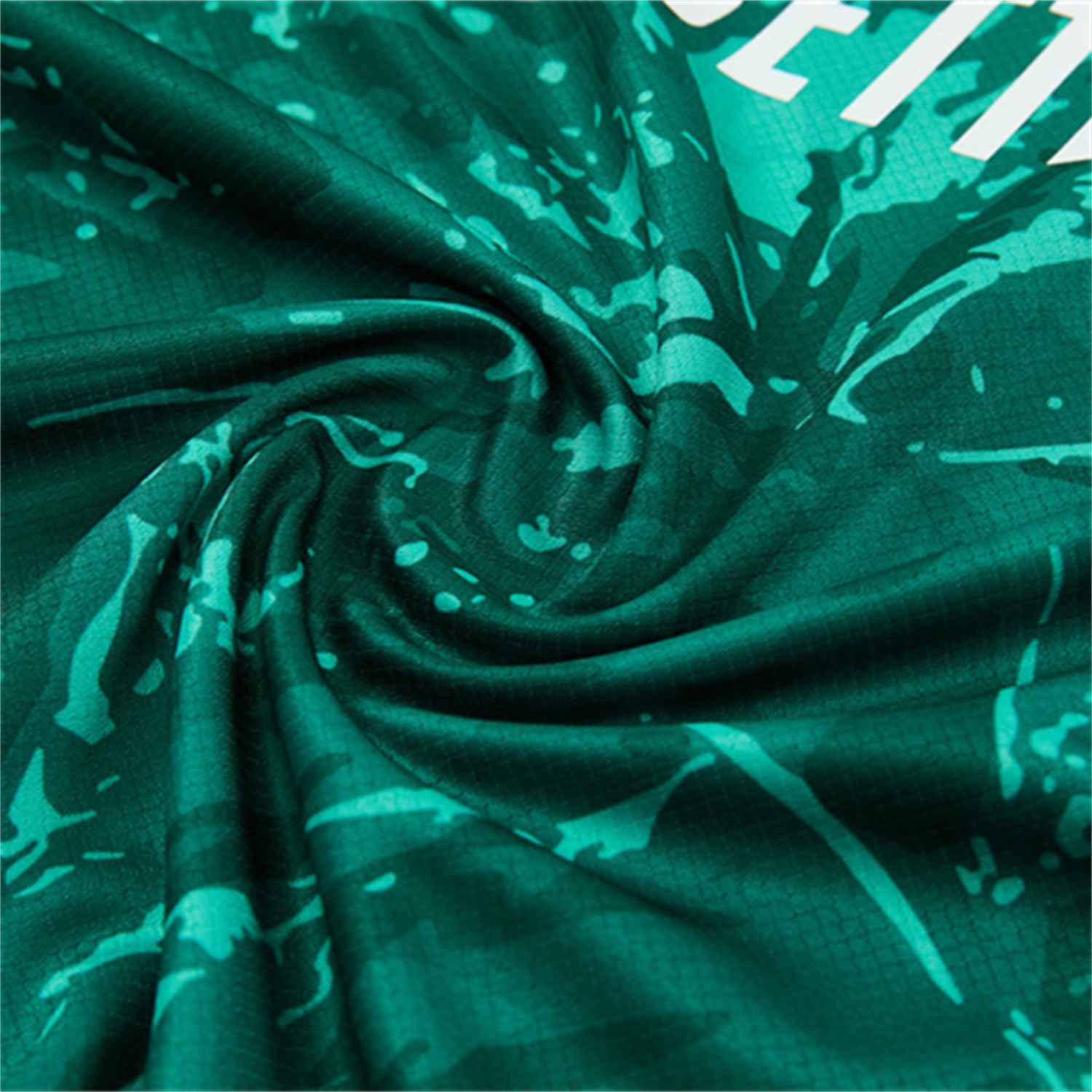 TKH-turbokithub-Real Madrid 26-27 Short-Sleeve Training Set - Green Camouflage Top & Green Shorts